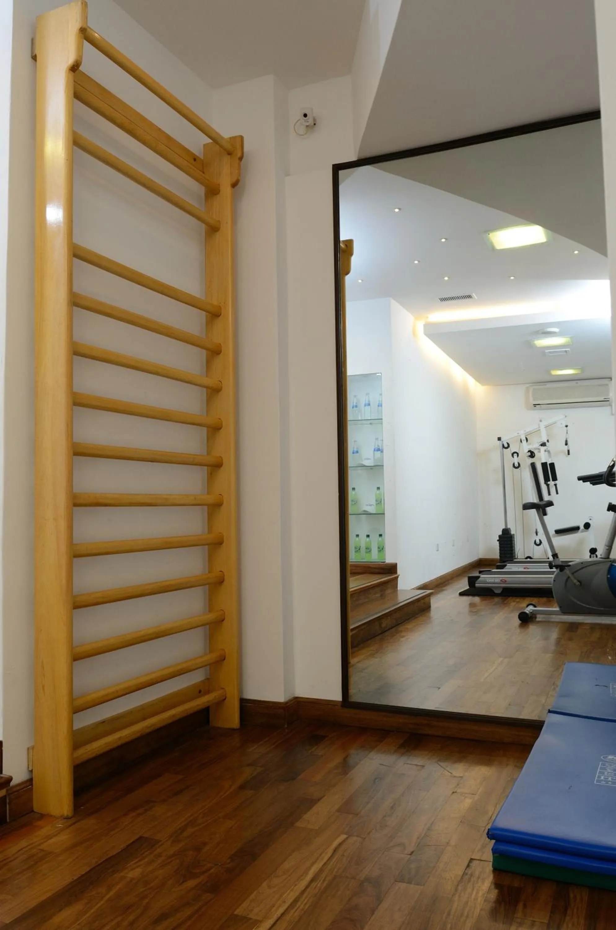 Fitness centre/facilities in Lafayette Hotel