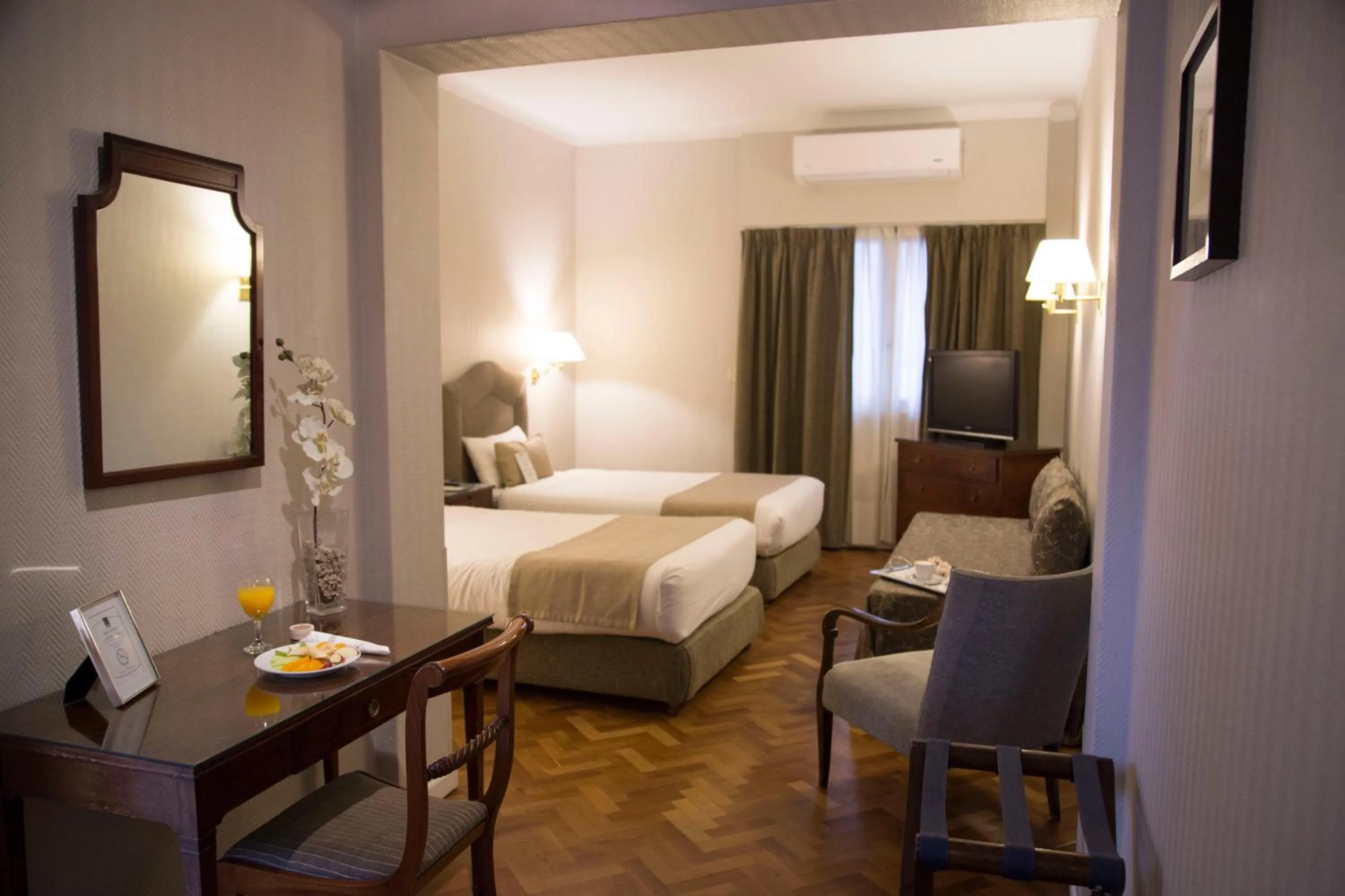 Bed in Lafayette Hotel