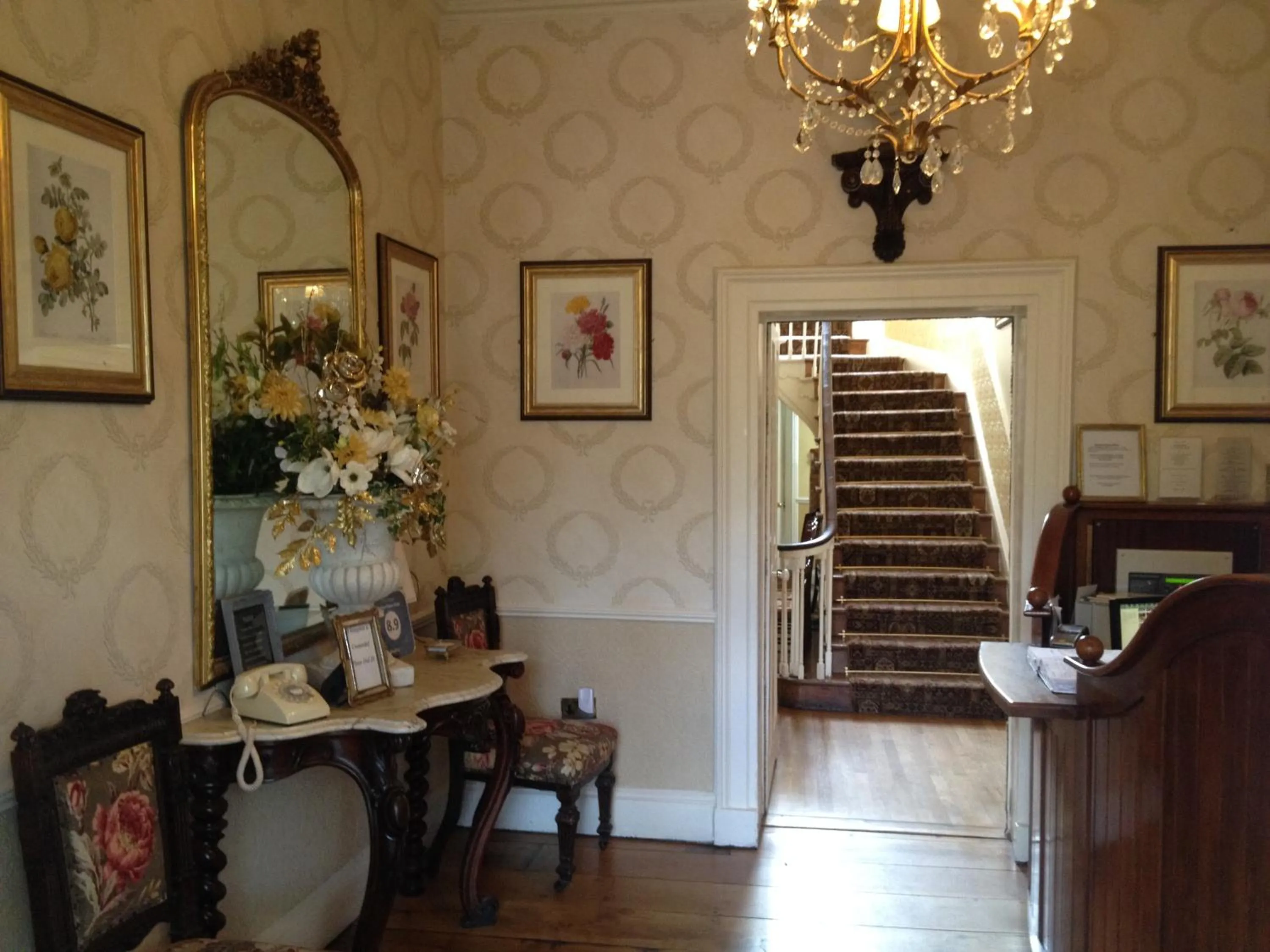 Lobby or reception in Raheen House Hotel