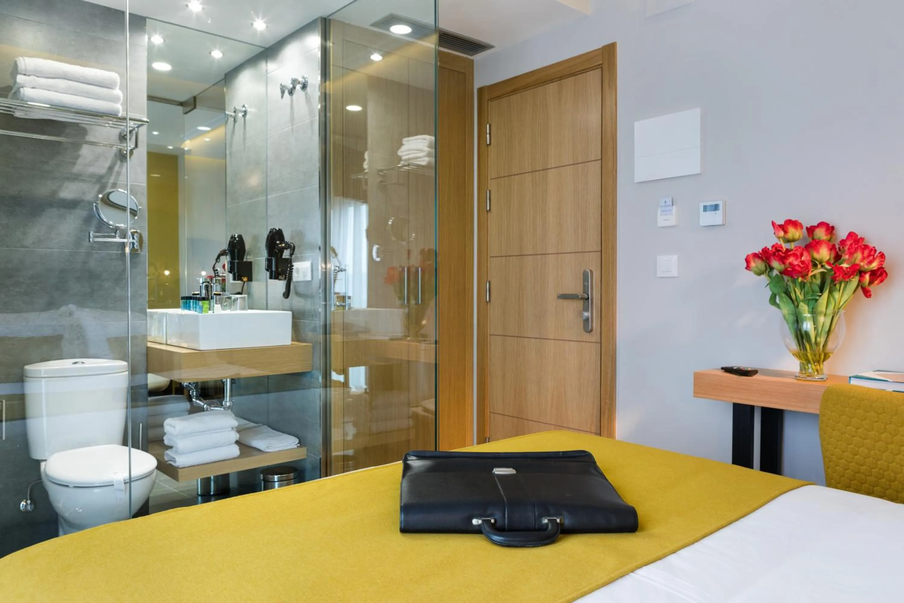 Toilet in Hotel Val Convention