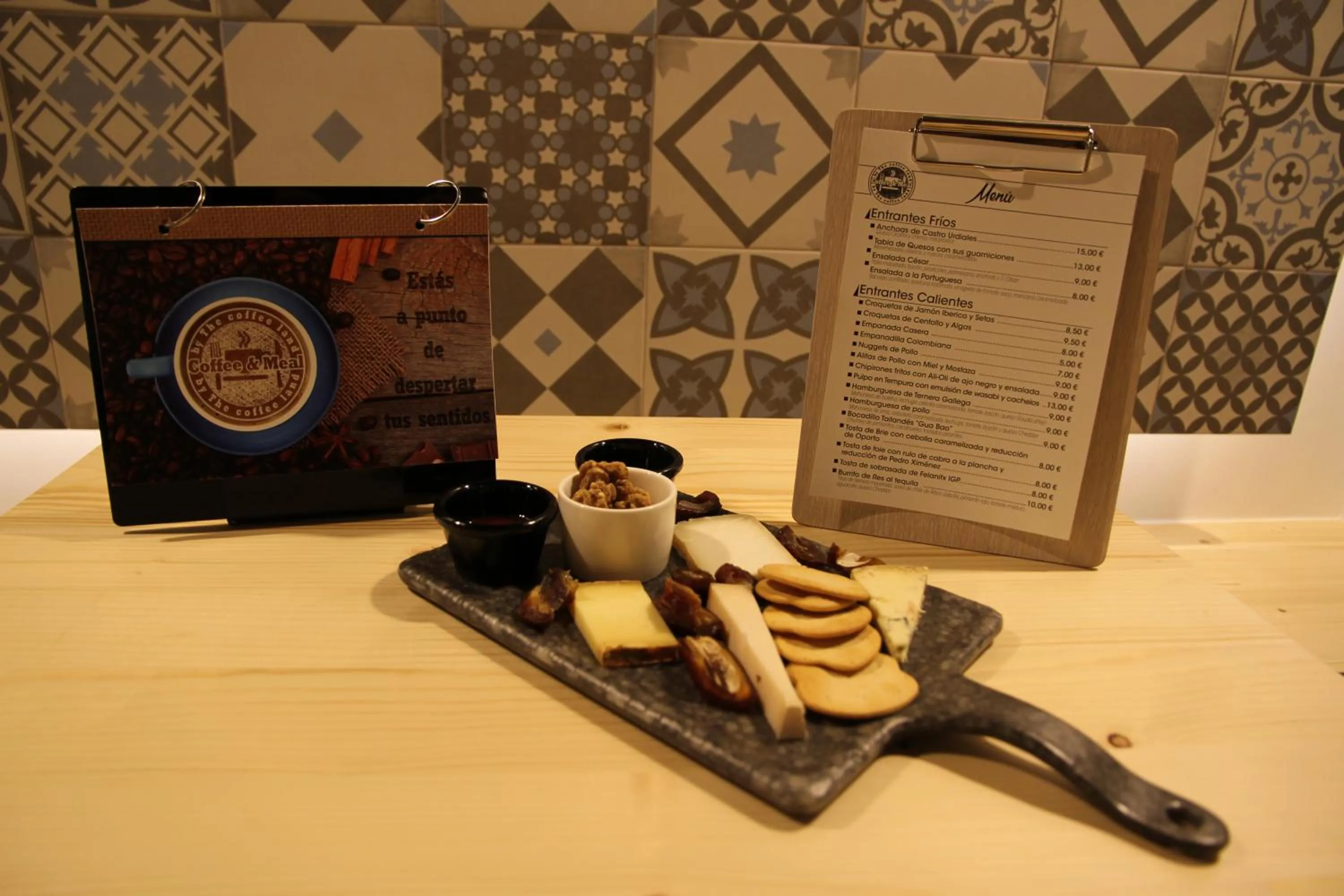 Restaurant/places to eat in Hotel Val Convention