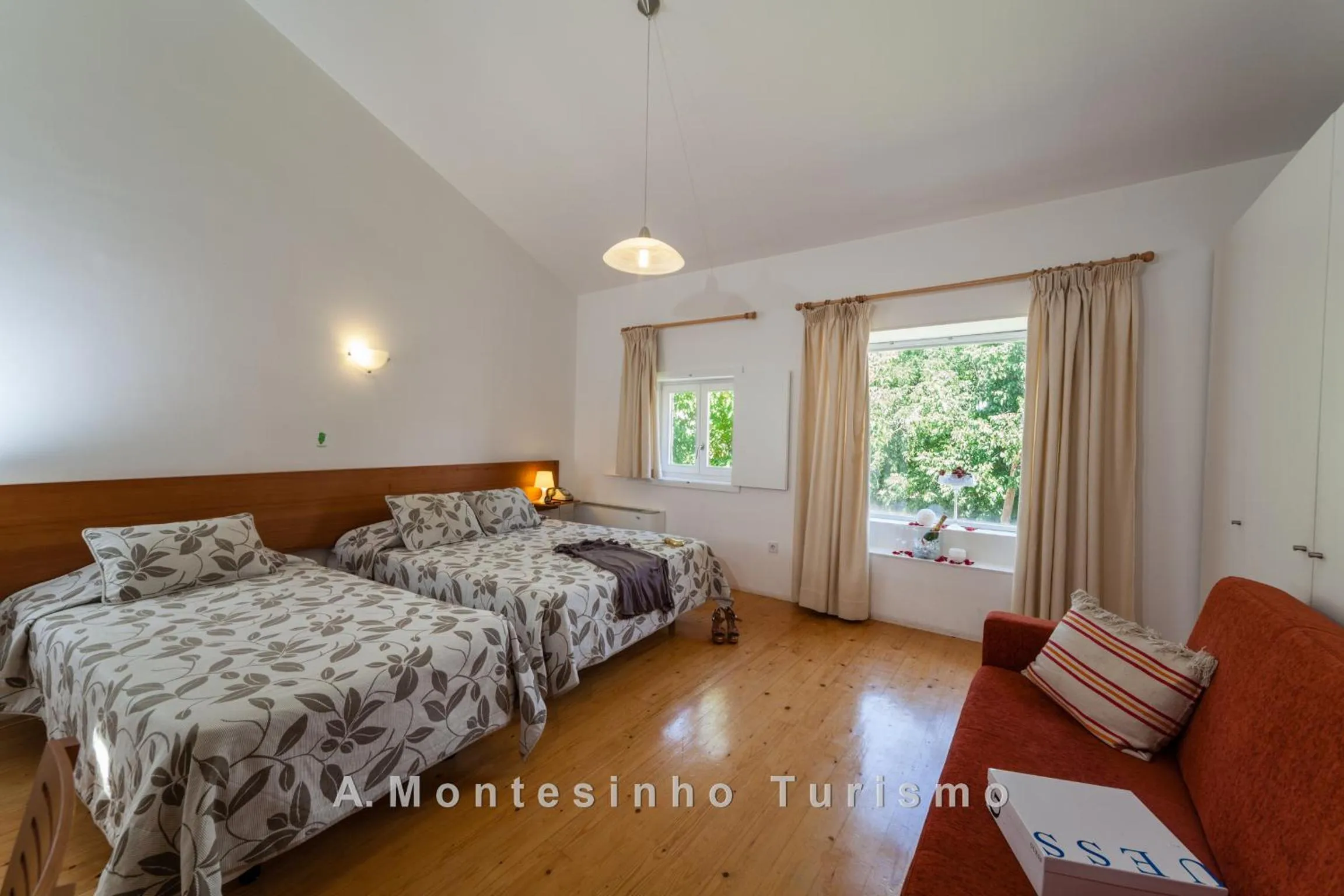 Bedroom, Bed in A. Montesinho Turismo