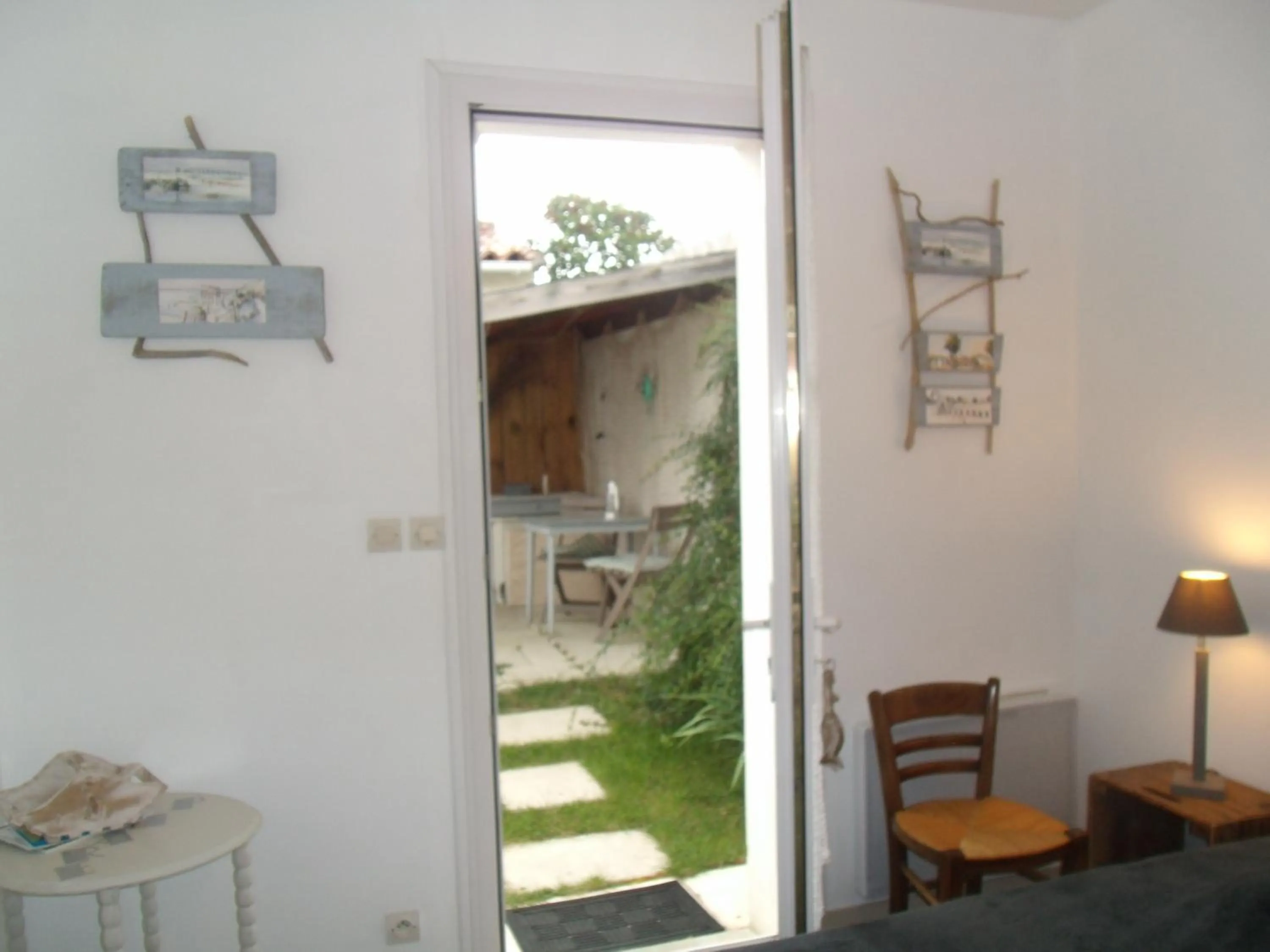 Garden view in Les Bois Flottés en Ré