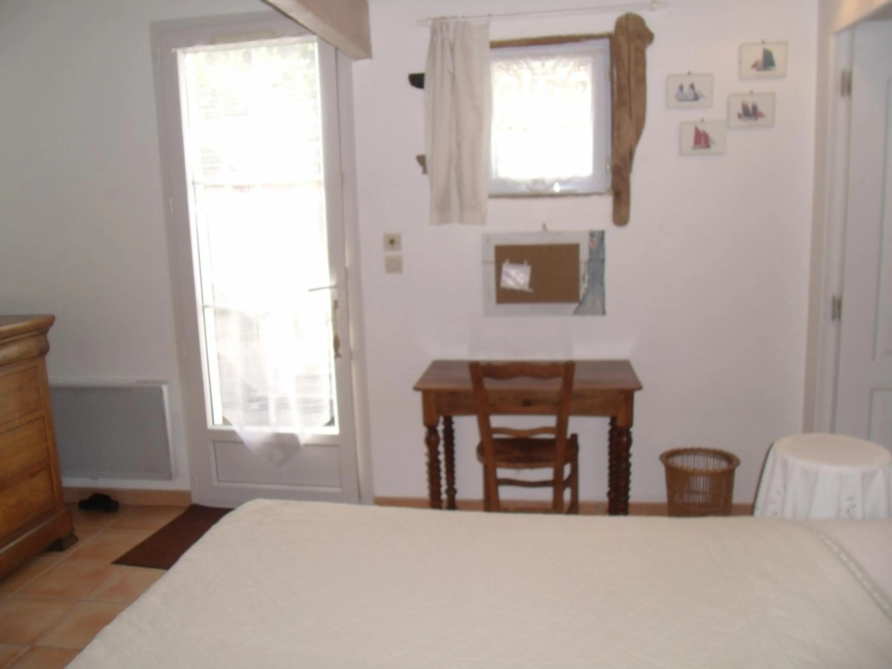 Photo of the whole room in Les Bois Flottés en Ré