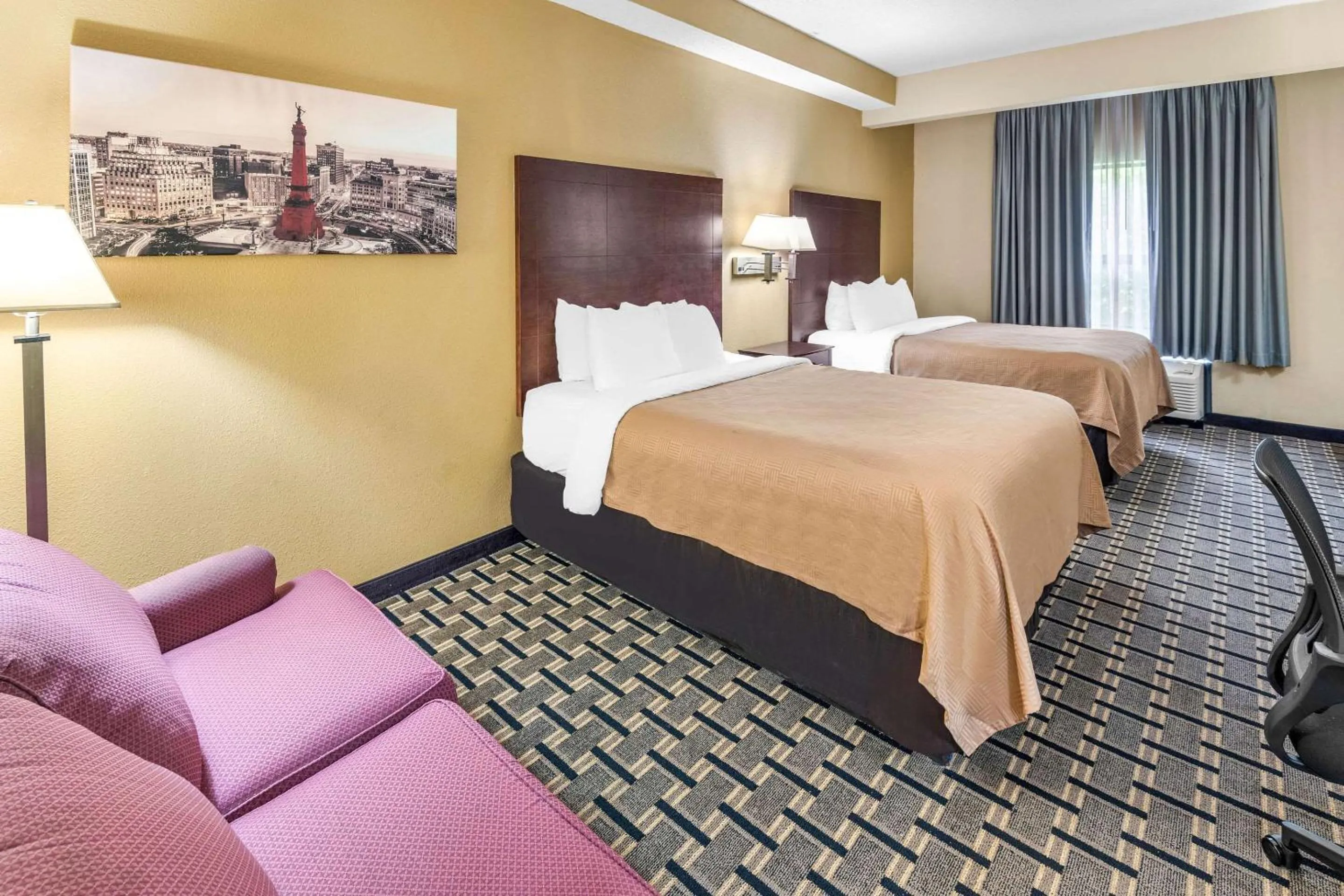 Bedroom, Bed in Clarion Inn & Suites Indianapolis Northwest