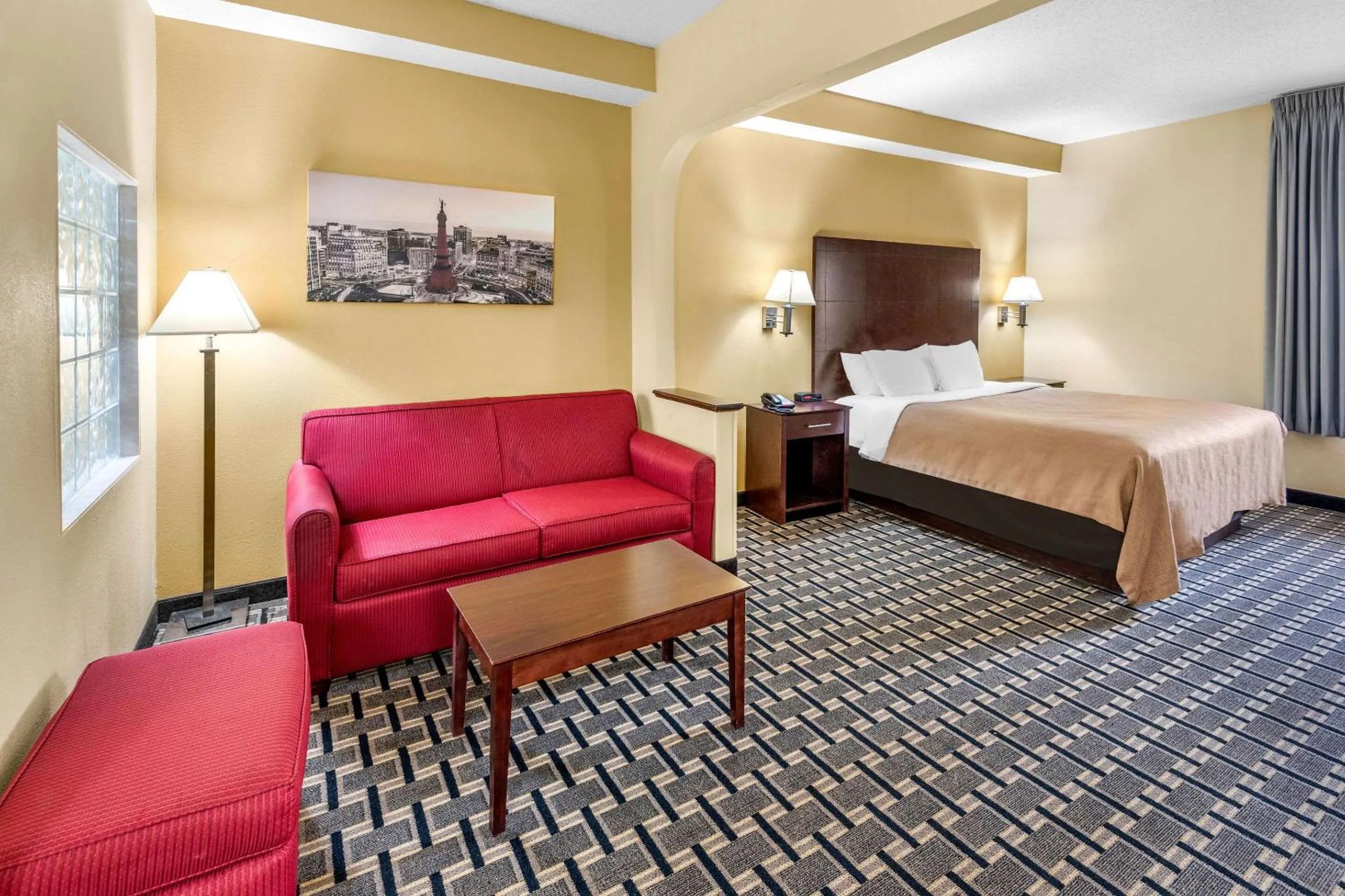 Bedroom, Bed in Clarion Inn & Suites Indianapolis Northwest