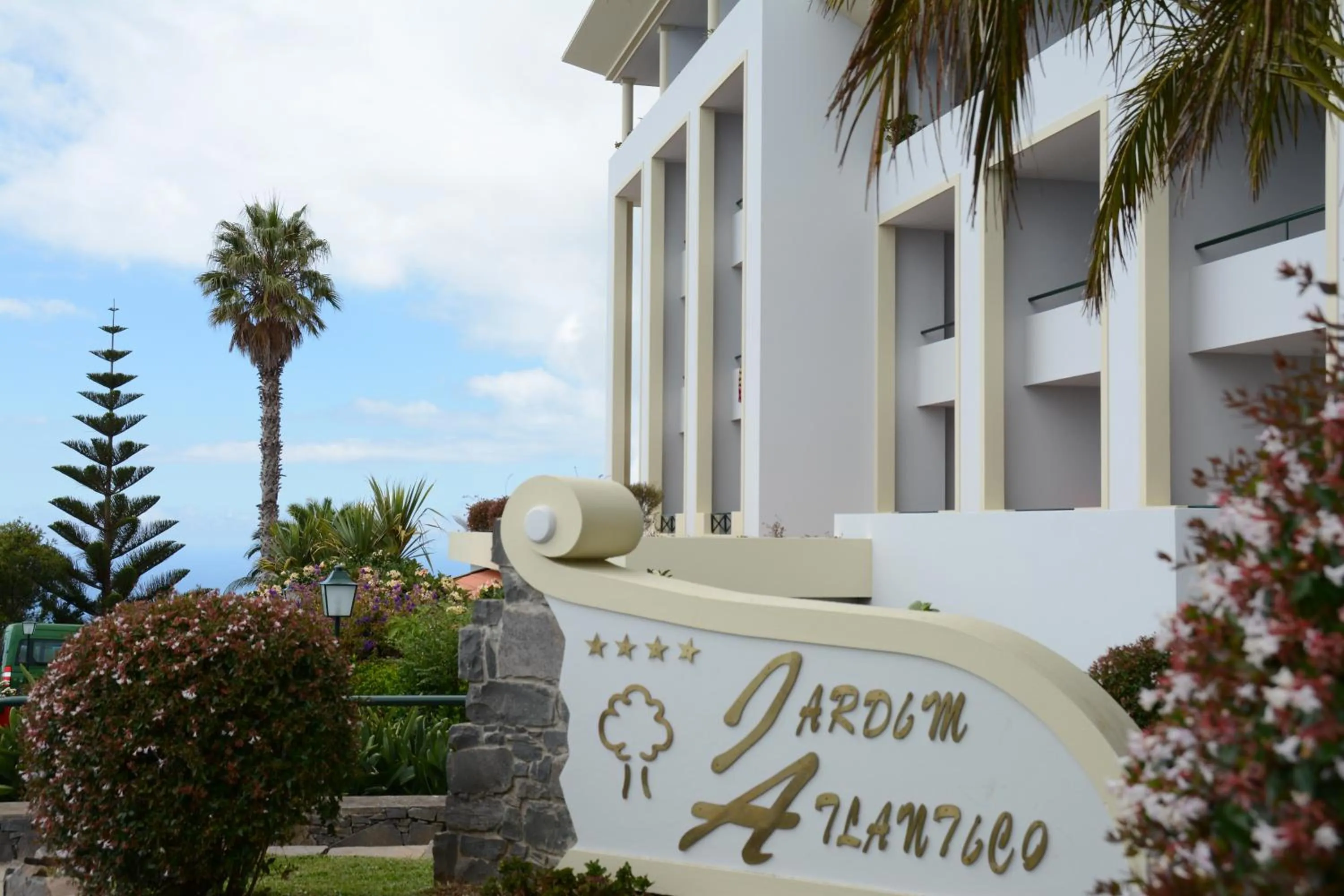 Facade/entrance in Hotel Jardim Atlantico