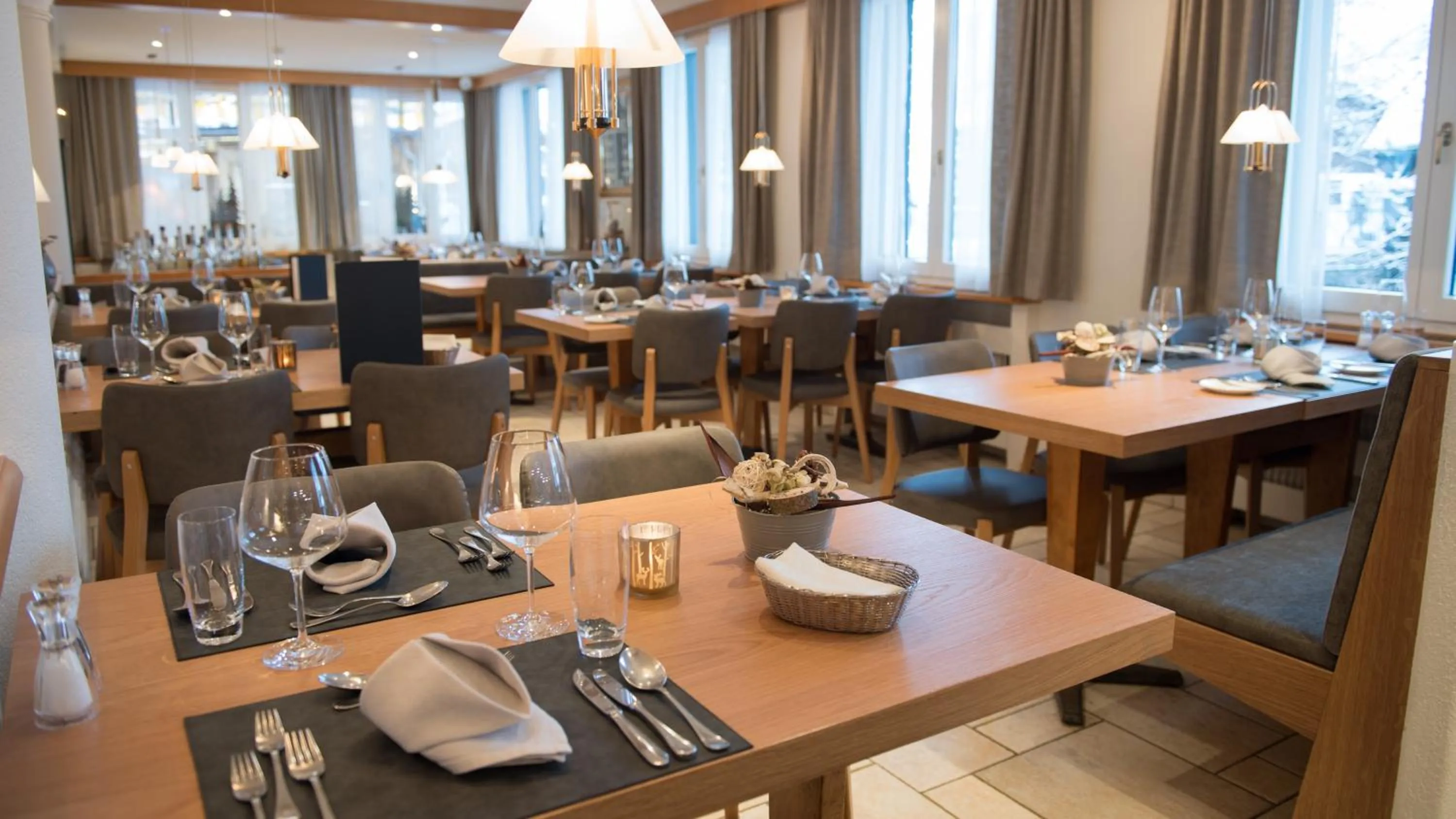 Restaurant/places to eat in Hotel Mistral Superior