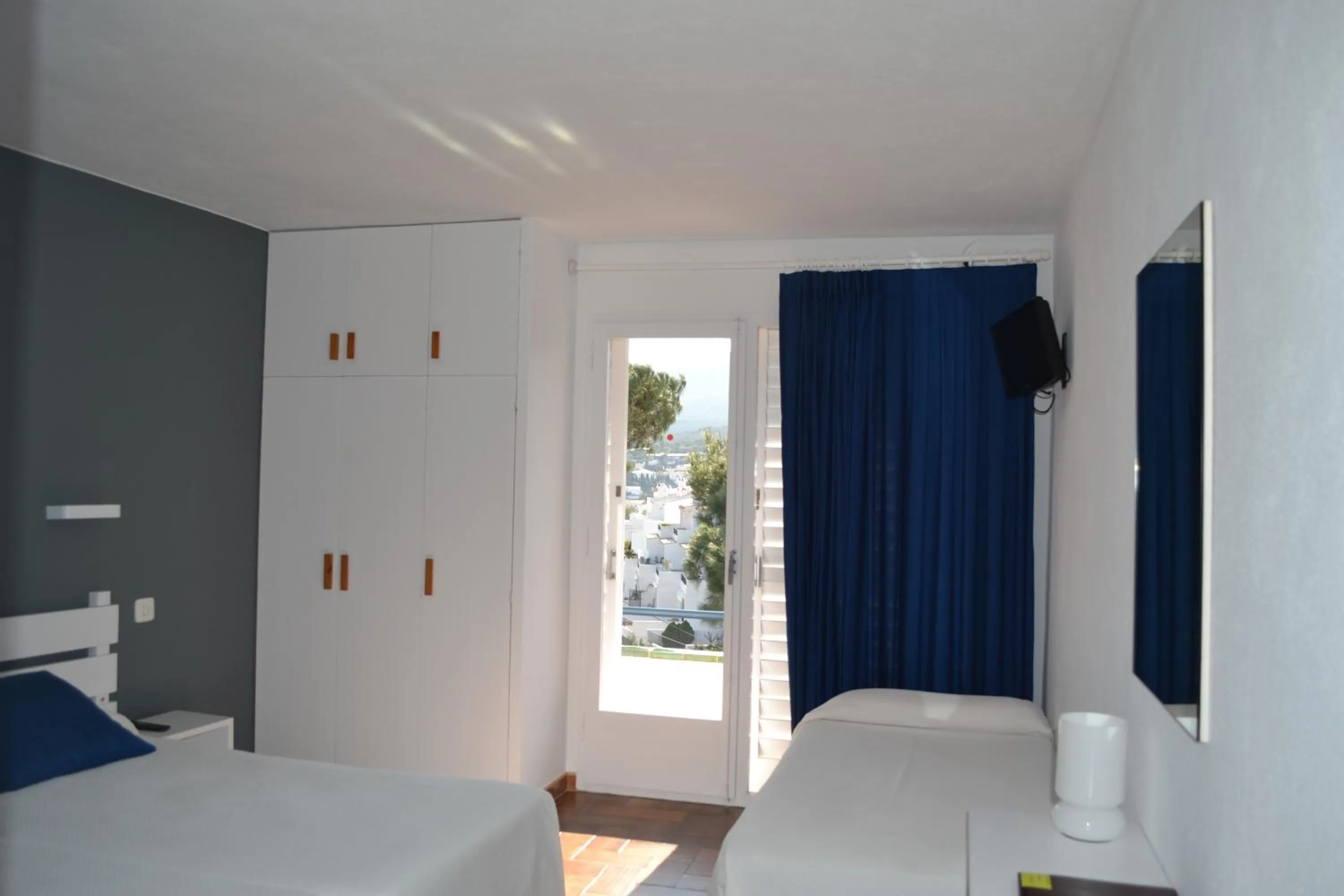 Photo of the whole room, Bed in Hotel S´Aguarda