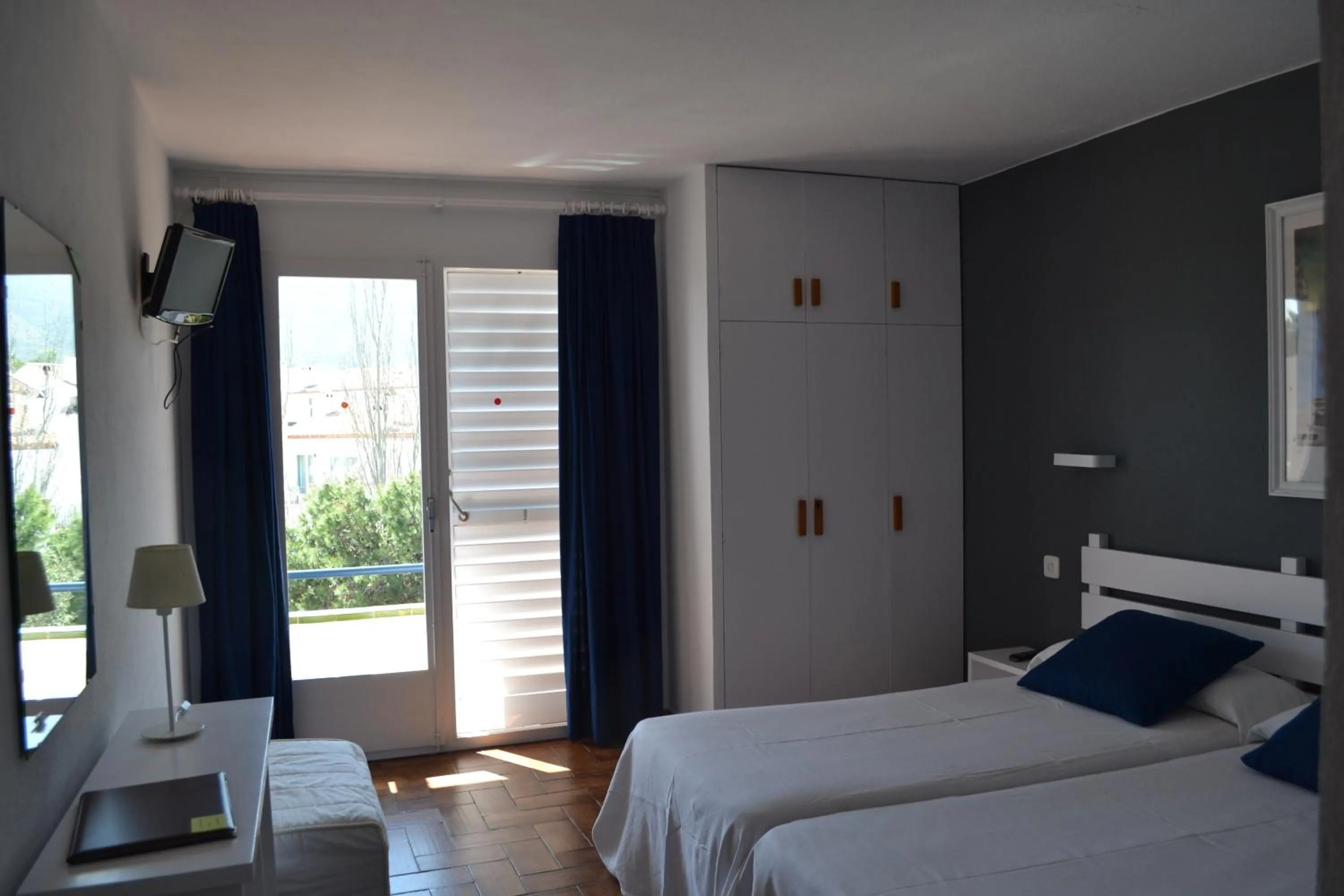 Photo of the whole room, Bed in Hotel S´Aguarda