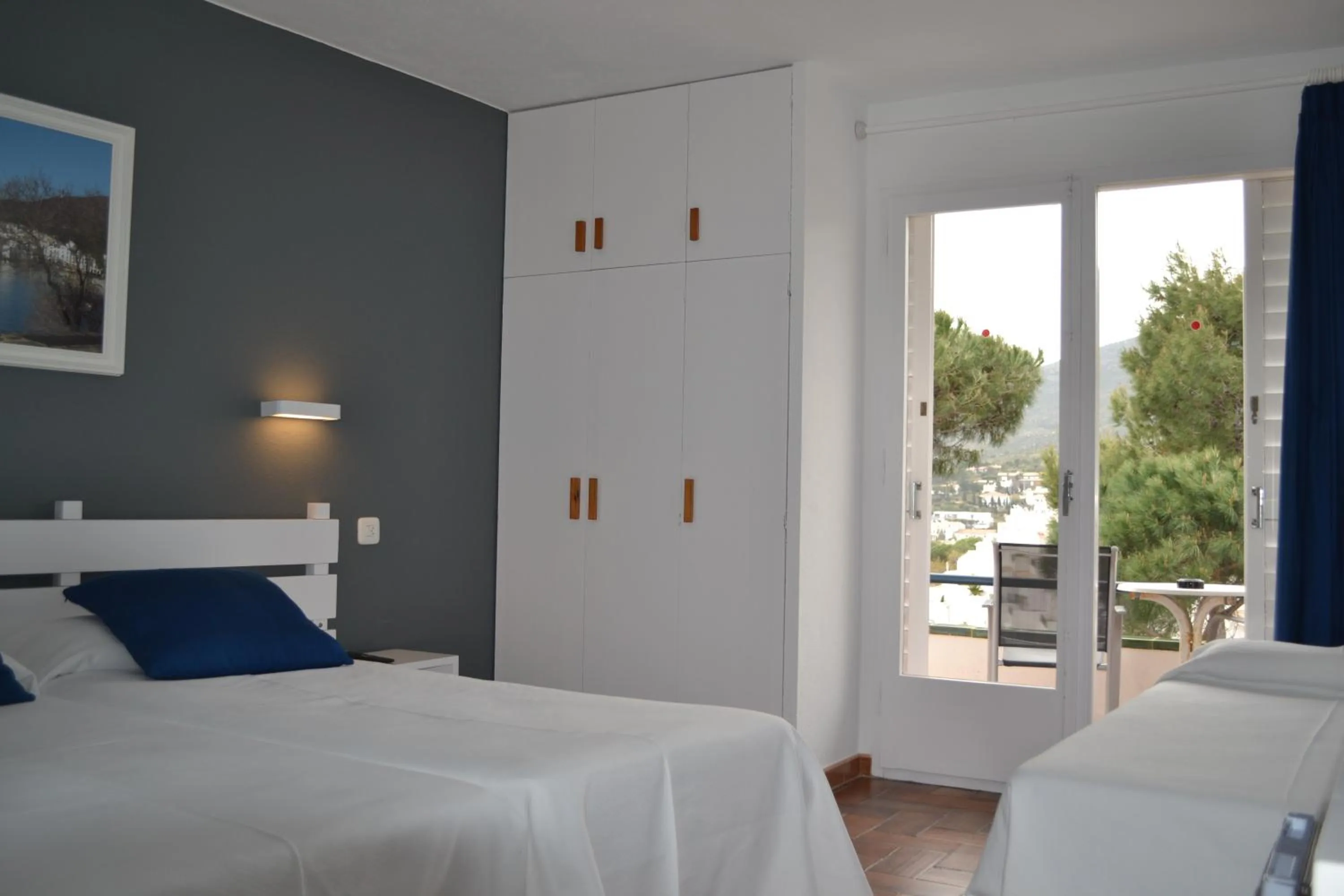 Photo of the whole room, Bed in Hotel S´Aguarda