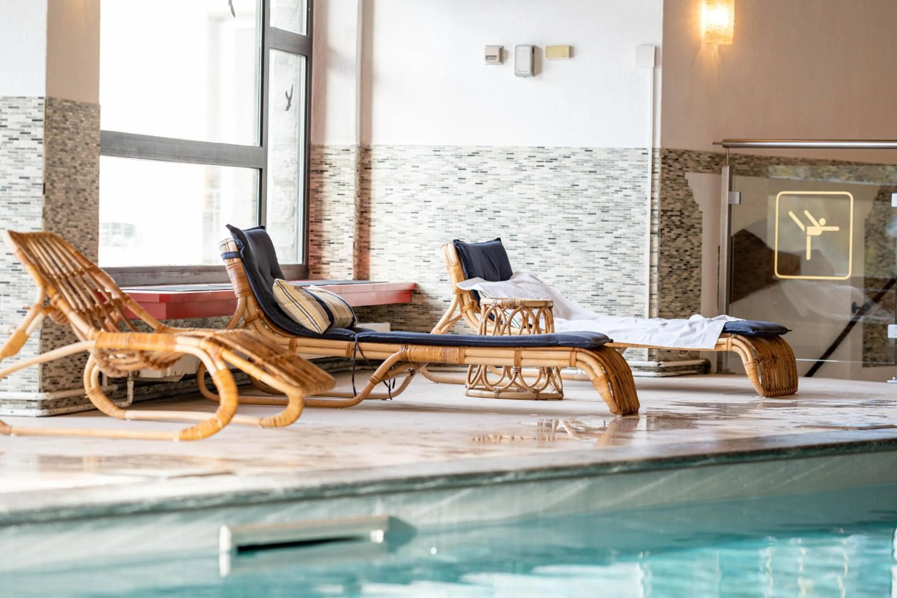 Swimming pool in Hotel Bären