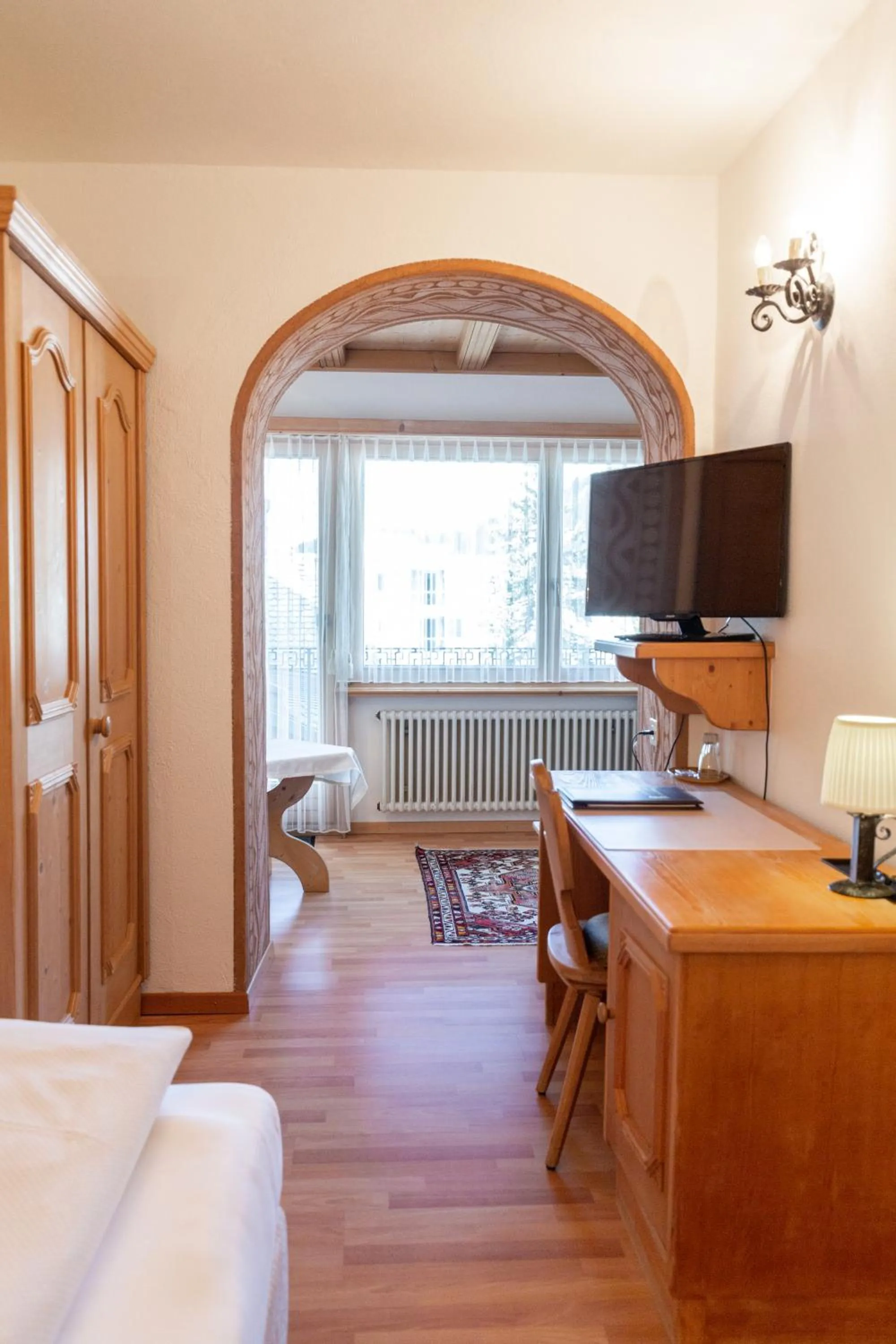 Seating area, Bed in Hotel Bären