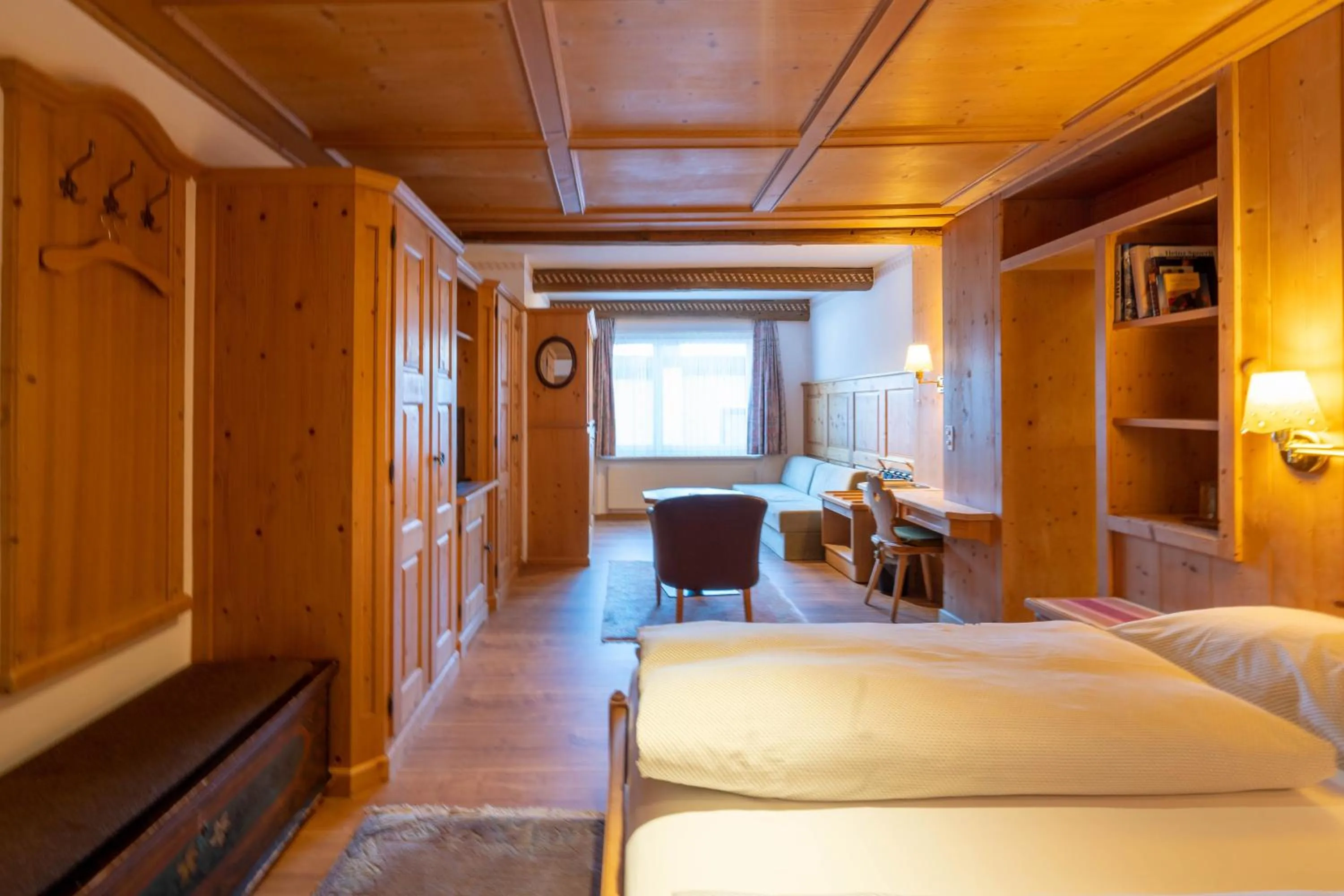 Bedroom, Bed in Hotel Bären