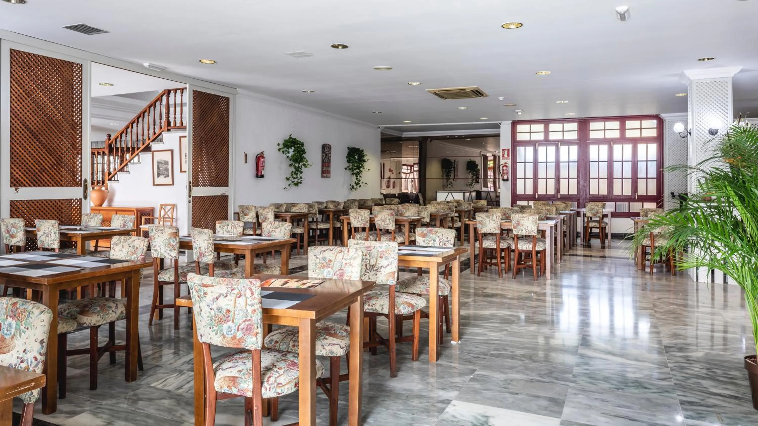 Restaurant/places to eat in Be Smart Florida Plaza