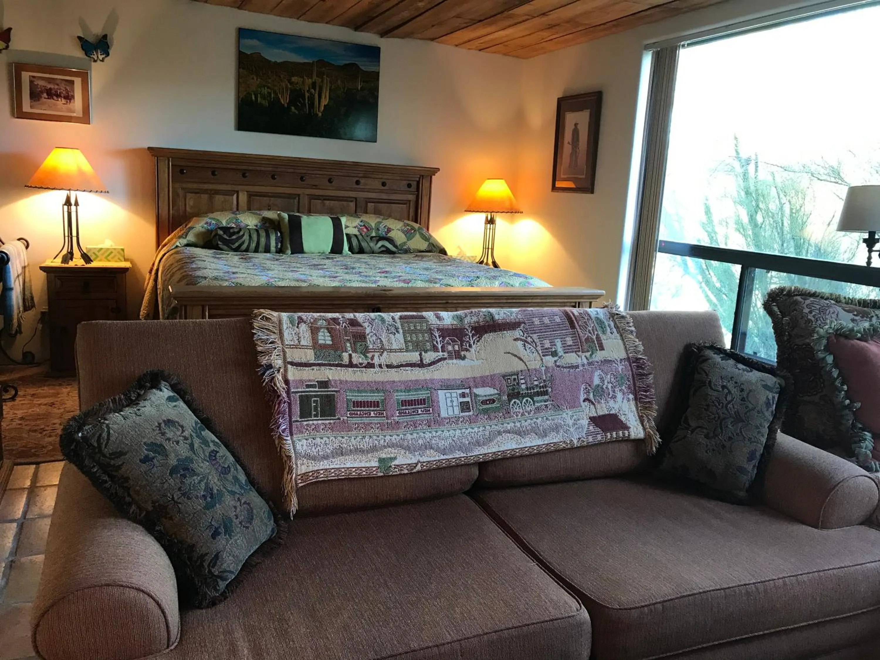 Bed in Spur Cross Inn