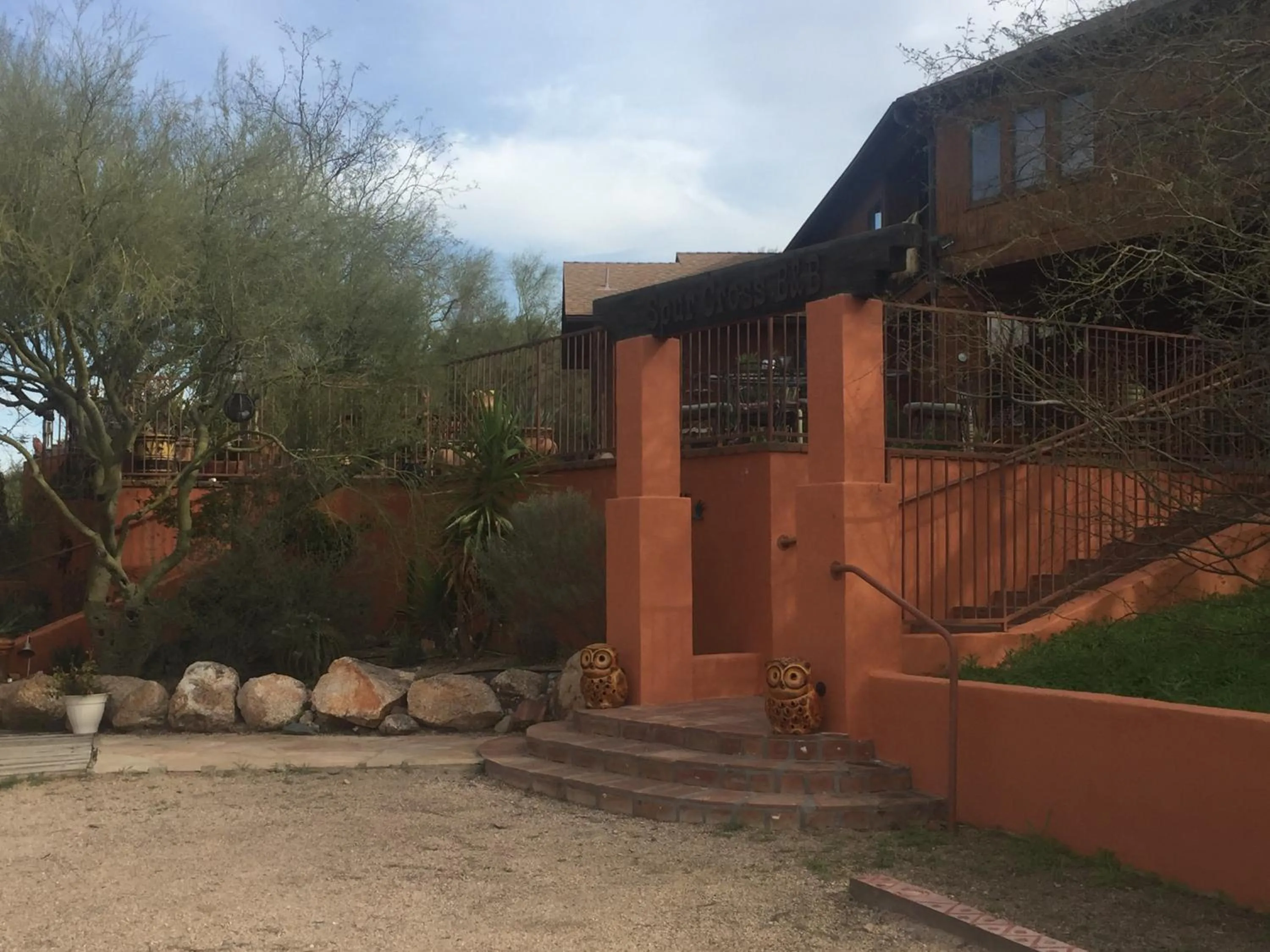 Facade/entrance in Spur Cross Inn