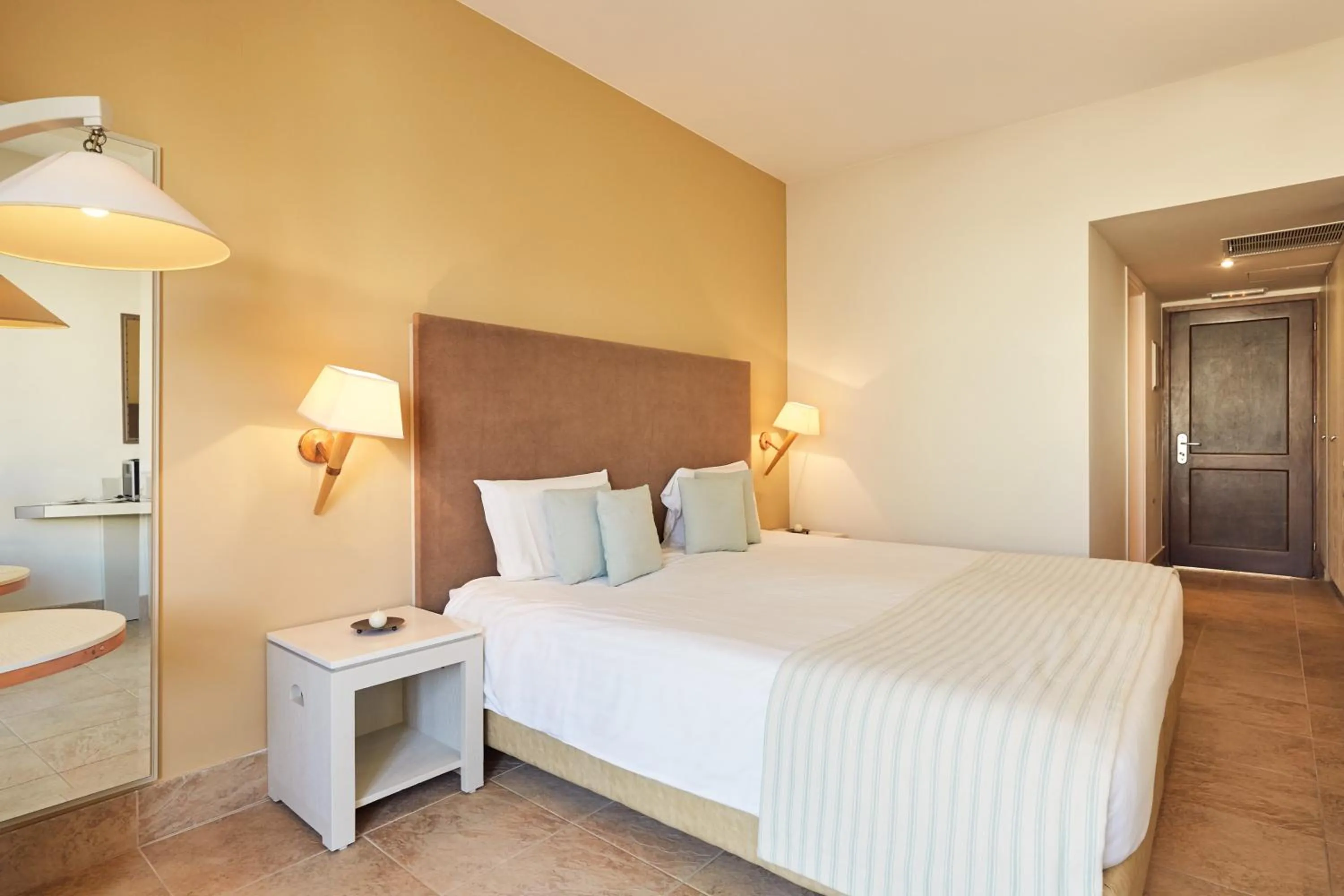 Bed in Giannoulis - Grand Bay Beach Resort (Exclusive Adults Only)