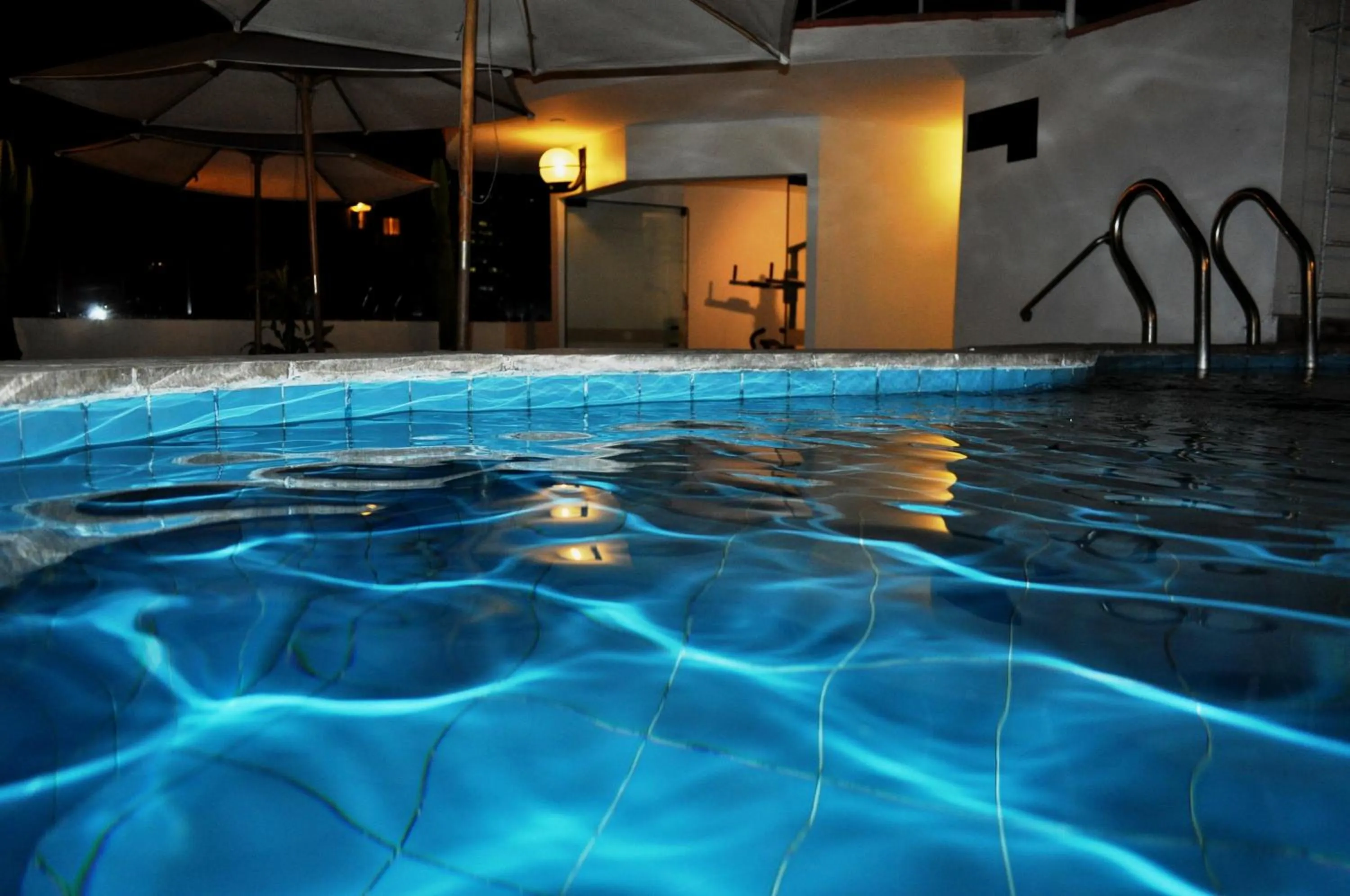 Swimming pool in Embajadores Hotel