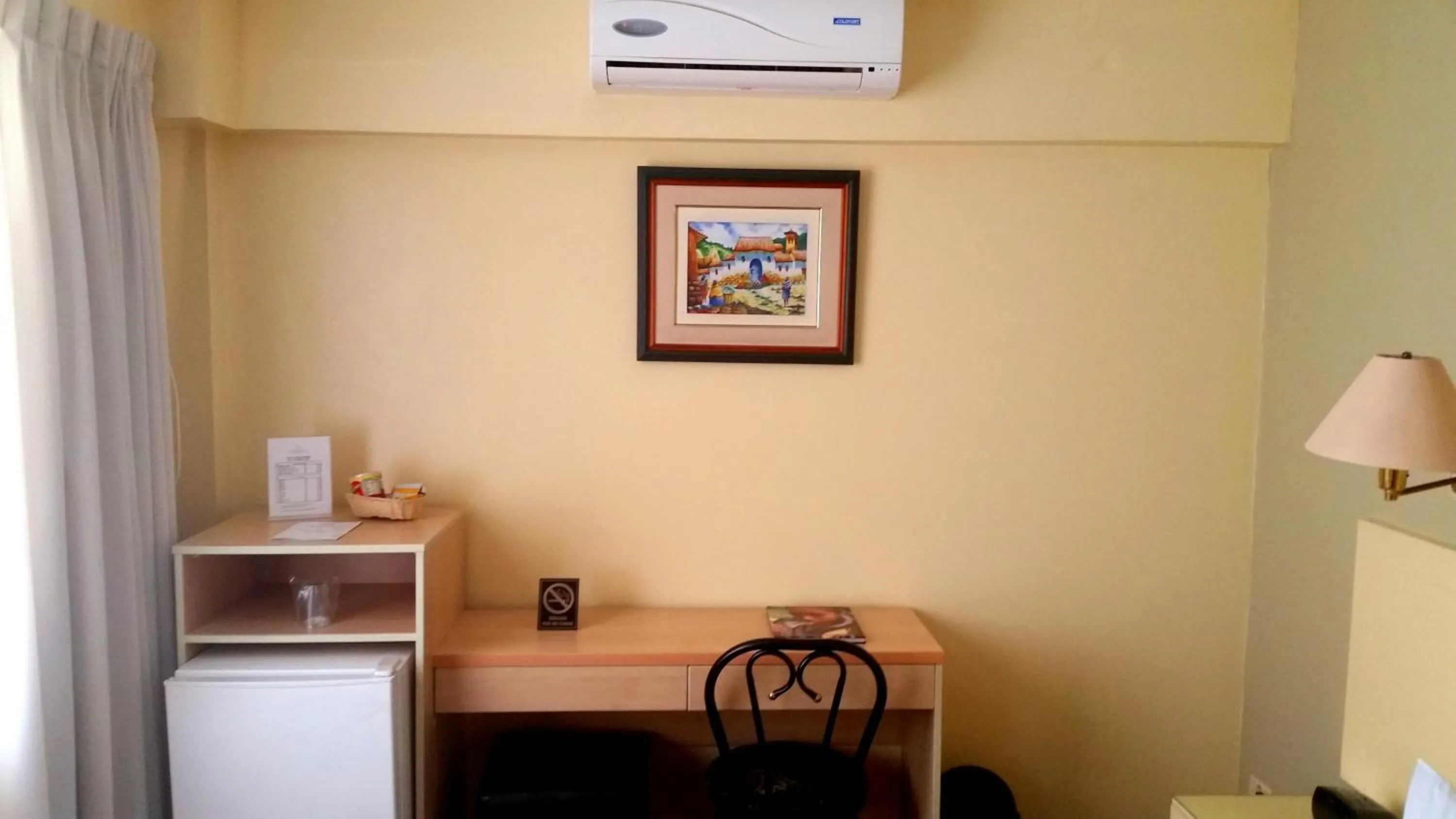 TV and multimedia in Embajadores Hotel