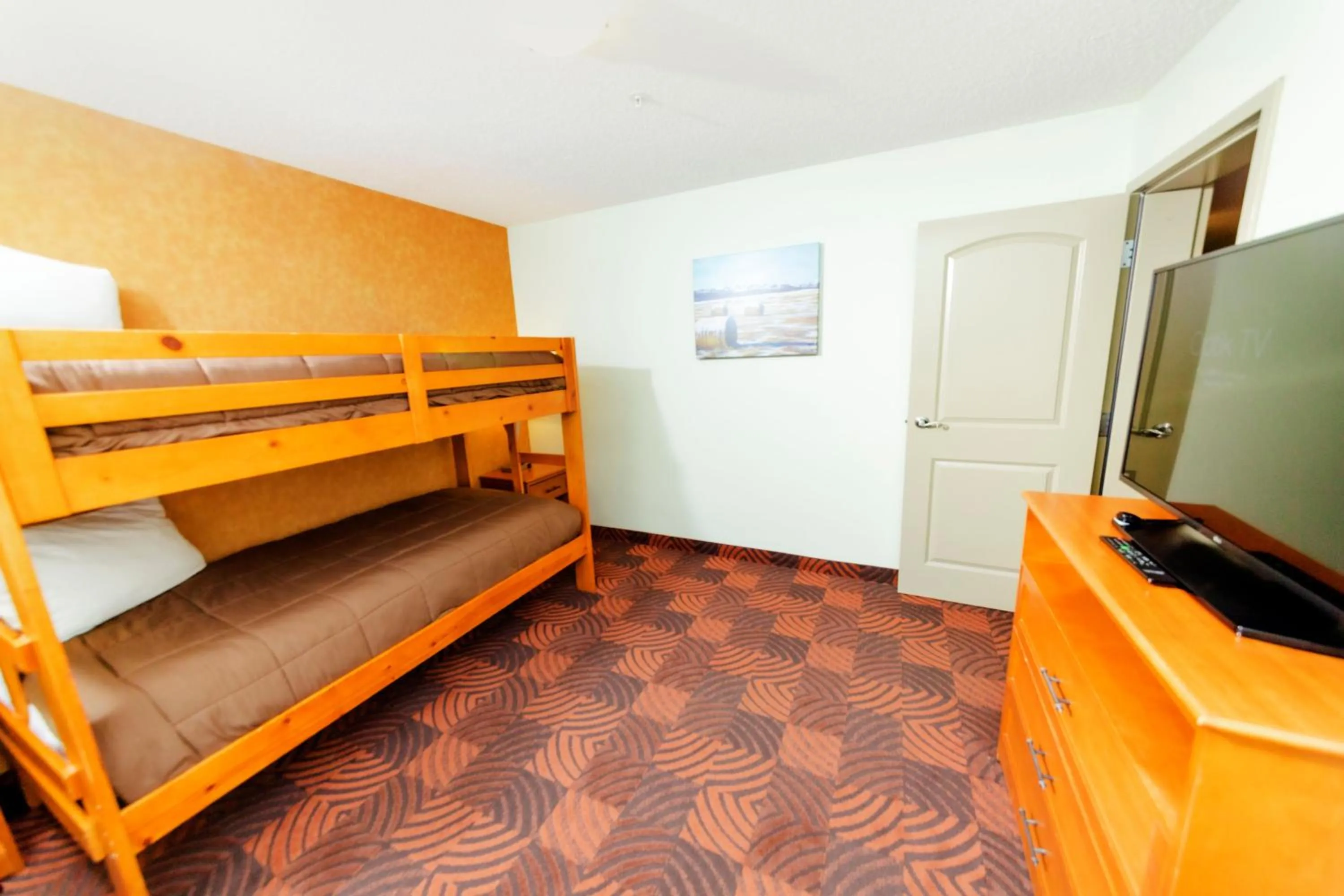 Bed in Service Plus Inns and Suites Calgary