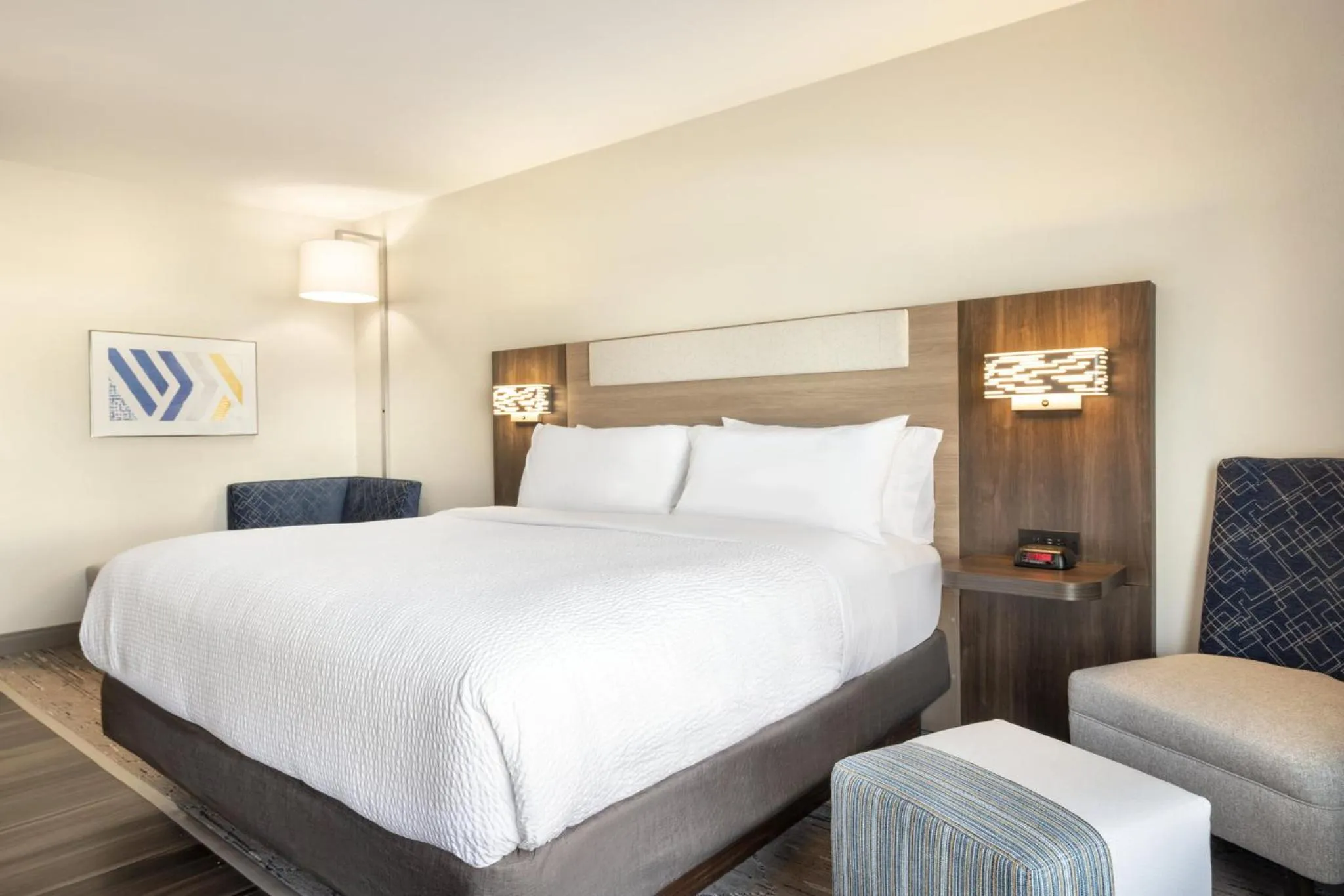 Photo of the whole room, Bed in Holiday Inn Express & Suites Opelousas by IHG