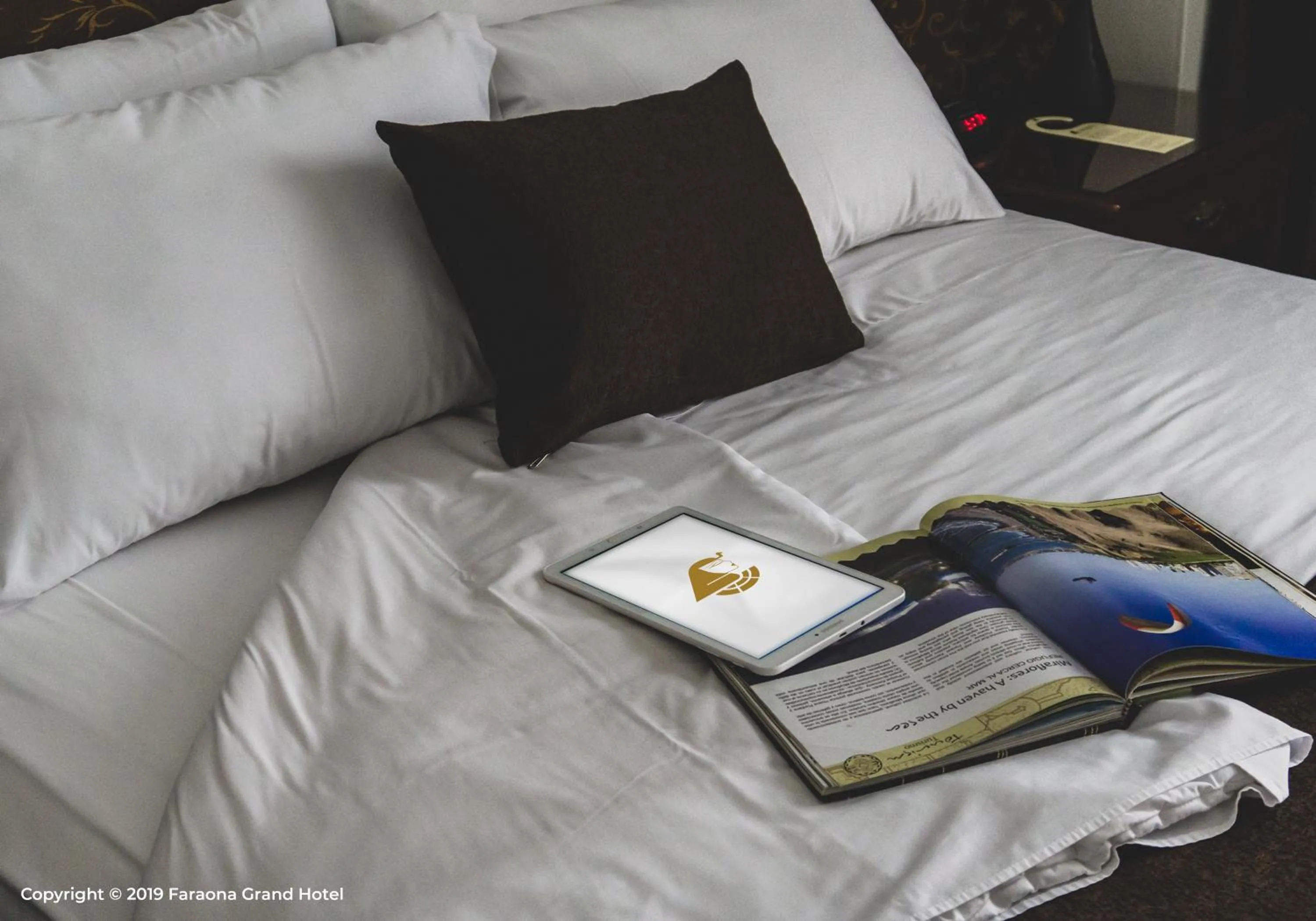 Bedroom, Bed in Faraona Grand Hotel