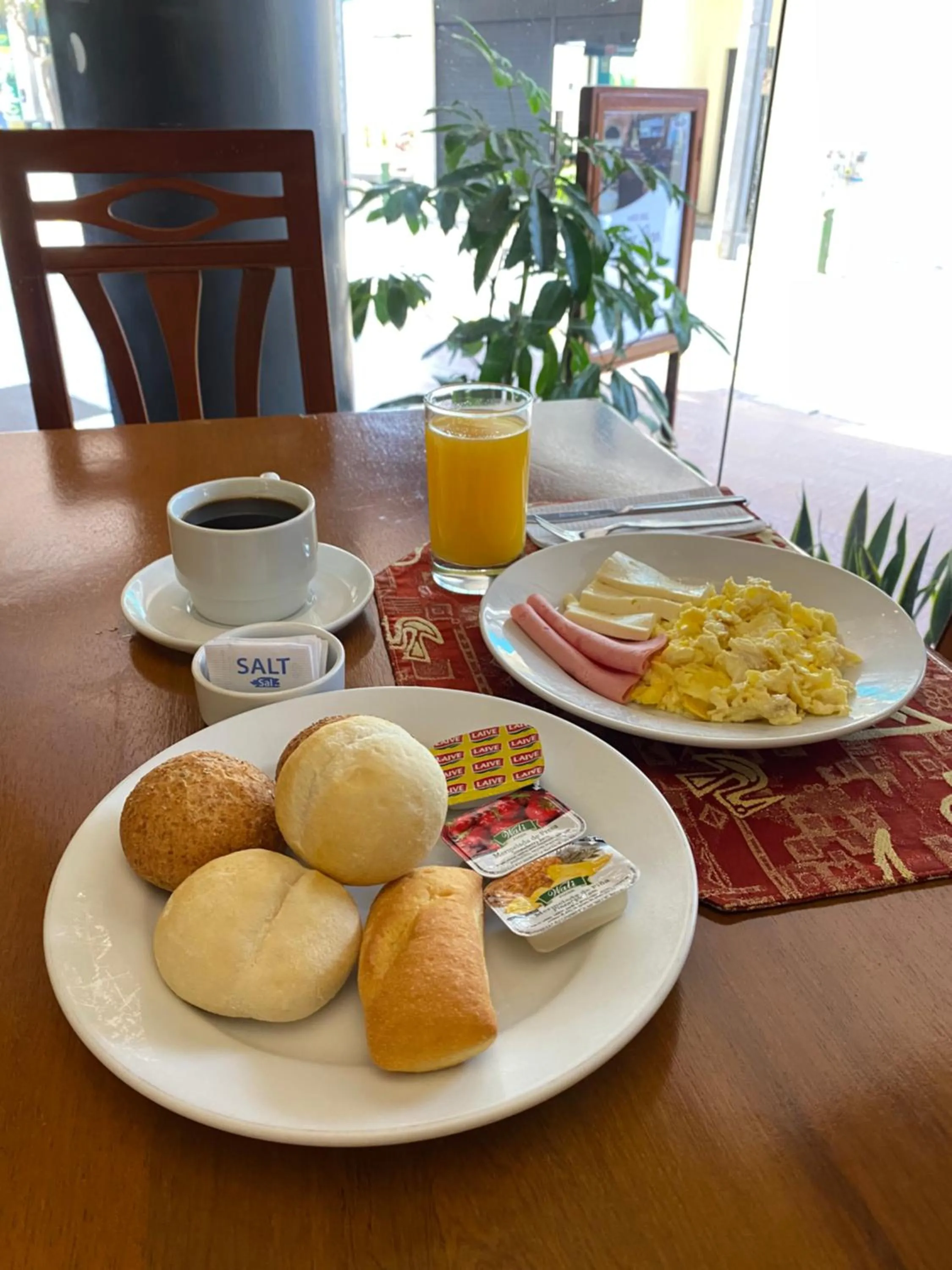 Restaurant/places to eat in Faraona Grand Hotel