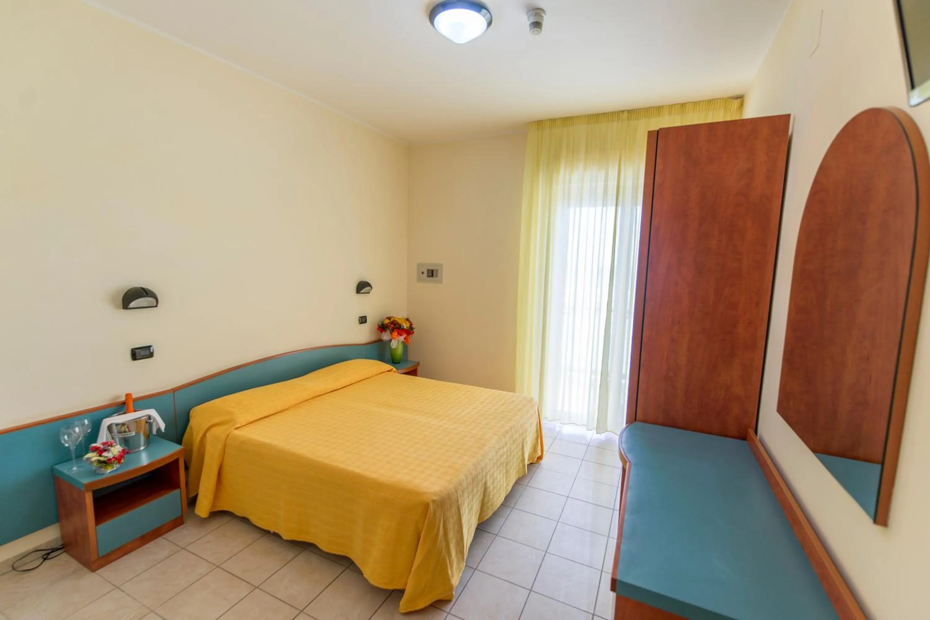 Photo of the whole room in Hotel Atlas