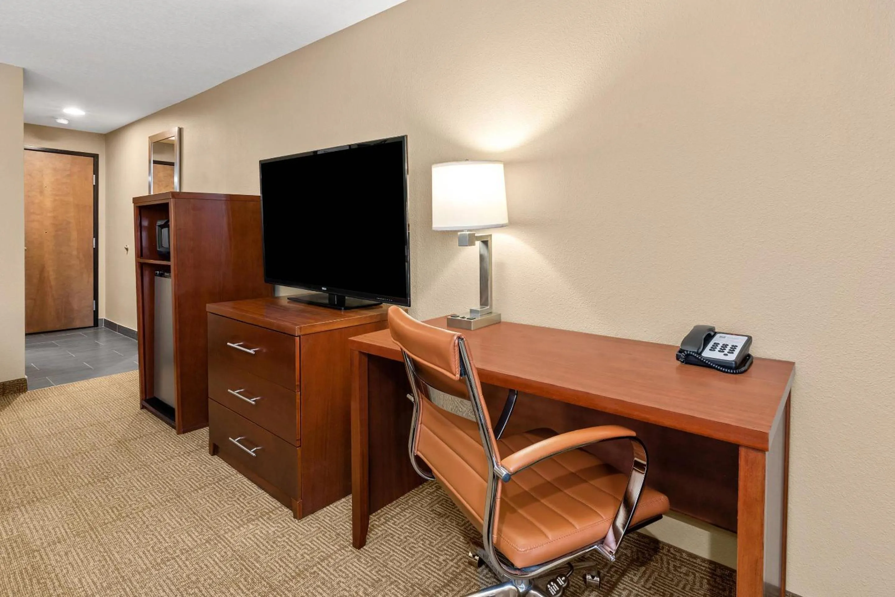 Bedroom in Comfort Inn & Suites Beaverton - Portland West