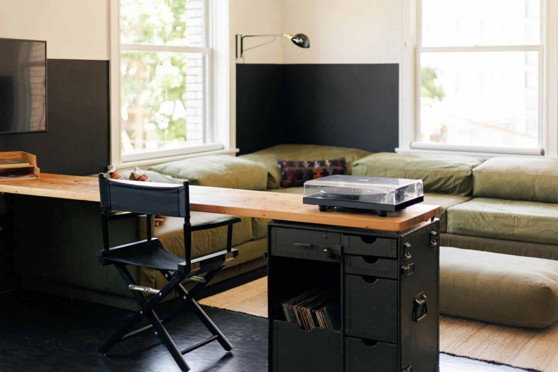 Living room in Ace Hotel Portland