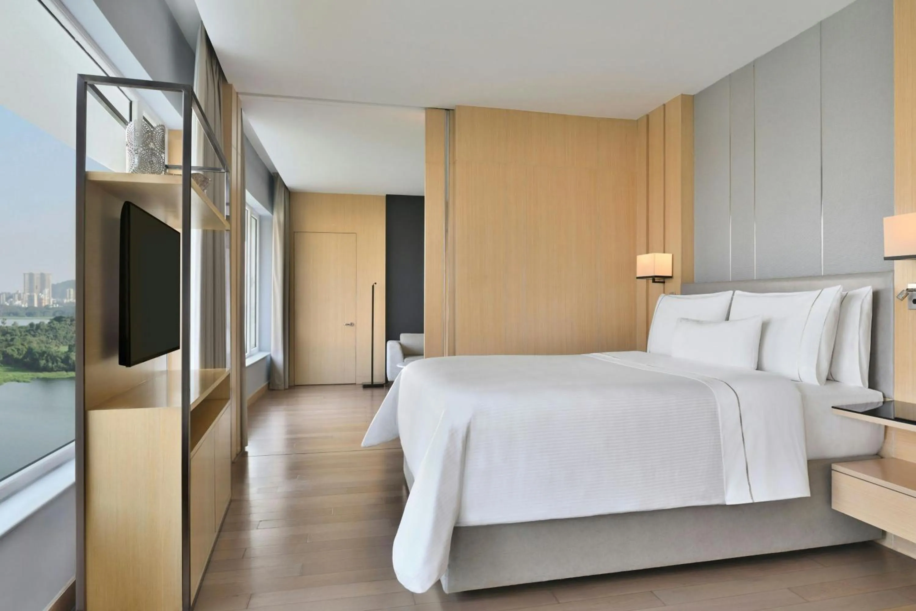 Photo of the whole room, Bed in The Westin Mumbai Powai Lake