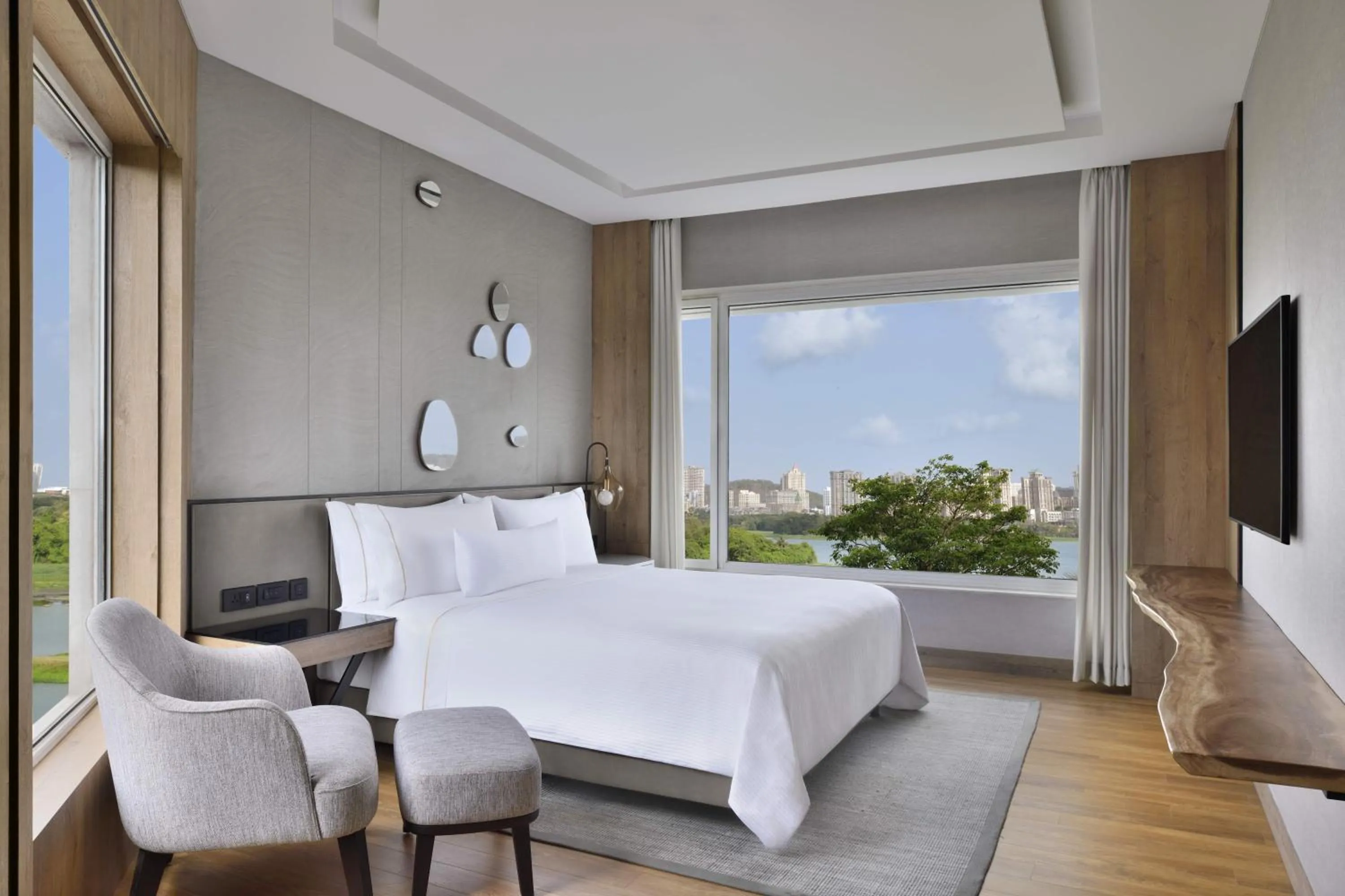 TV and multimedia, Bed in The Westin Mumbai Powai Lake