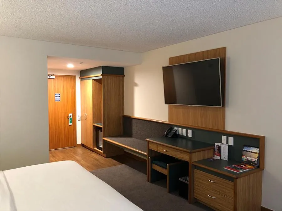 furniture, Bed in Swiss-Belresort Coronet Peak