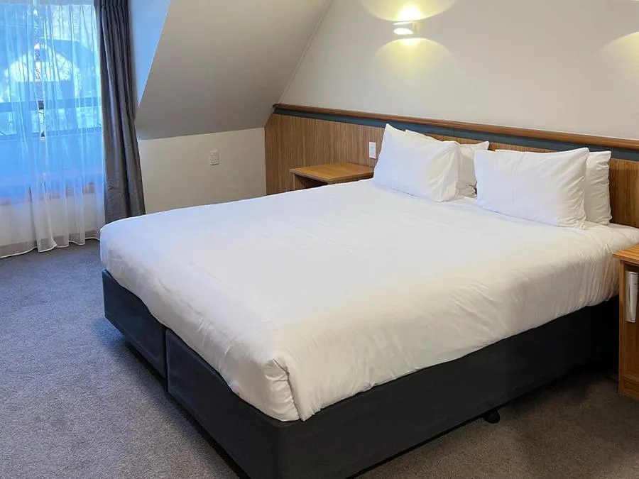 Bedroom, Bed in Swiss-Belresort Coronet Peak