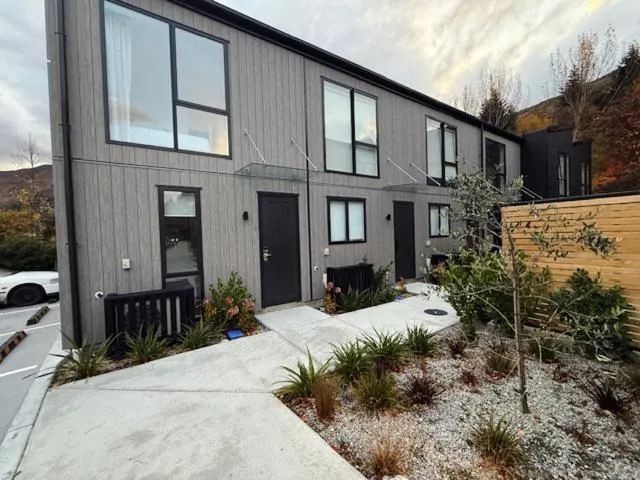 Swiss-Belresort Coronet Peak