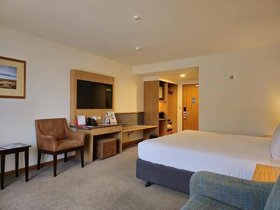 Bedroom, Bed in Swiss-Belresort Coronet Peak