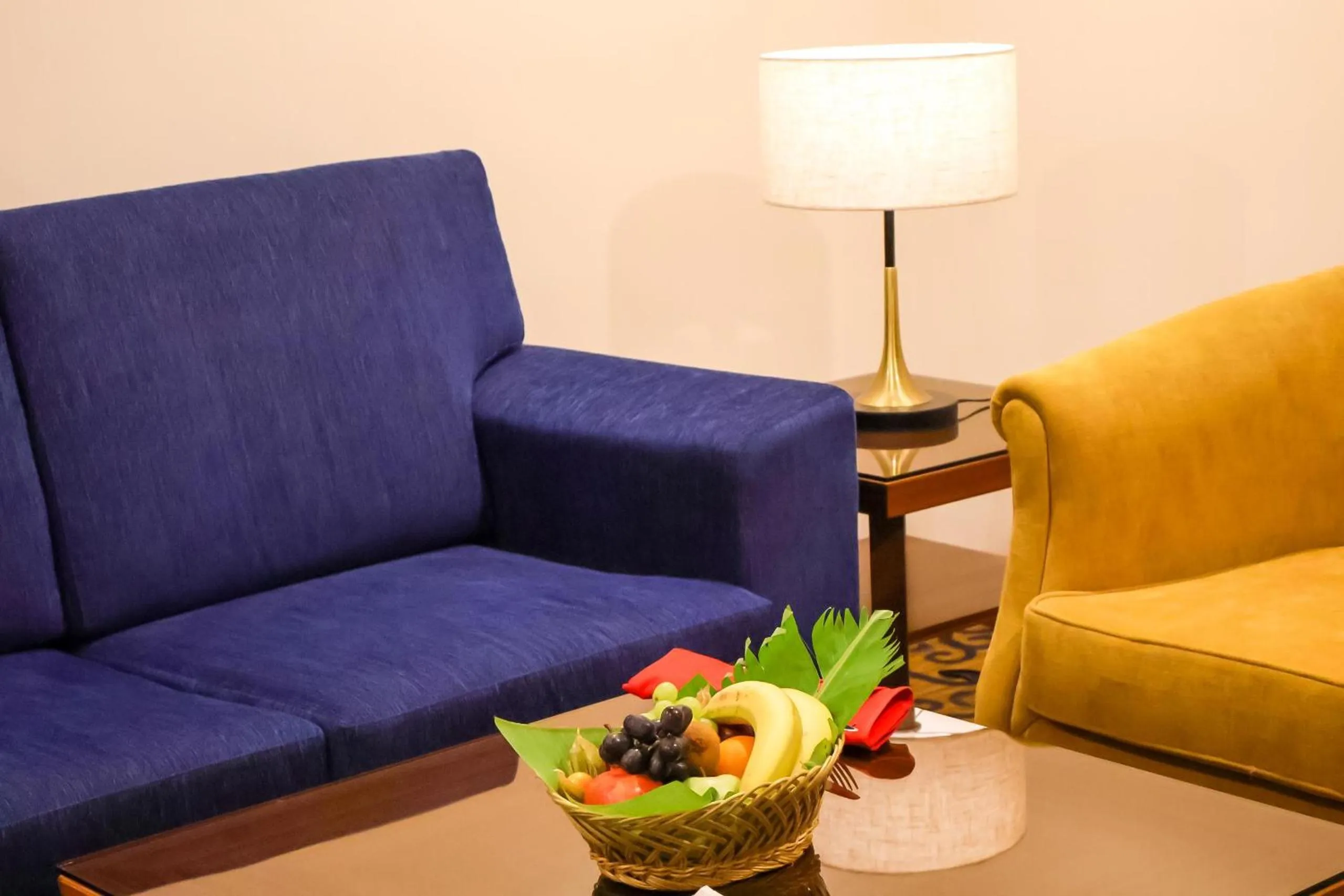 Seating area in City Seasons Al Hamra Hotel