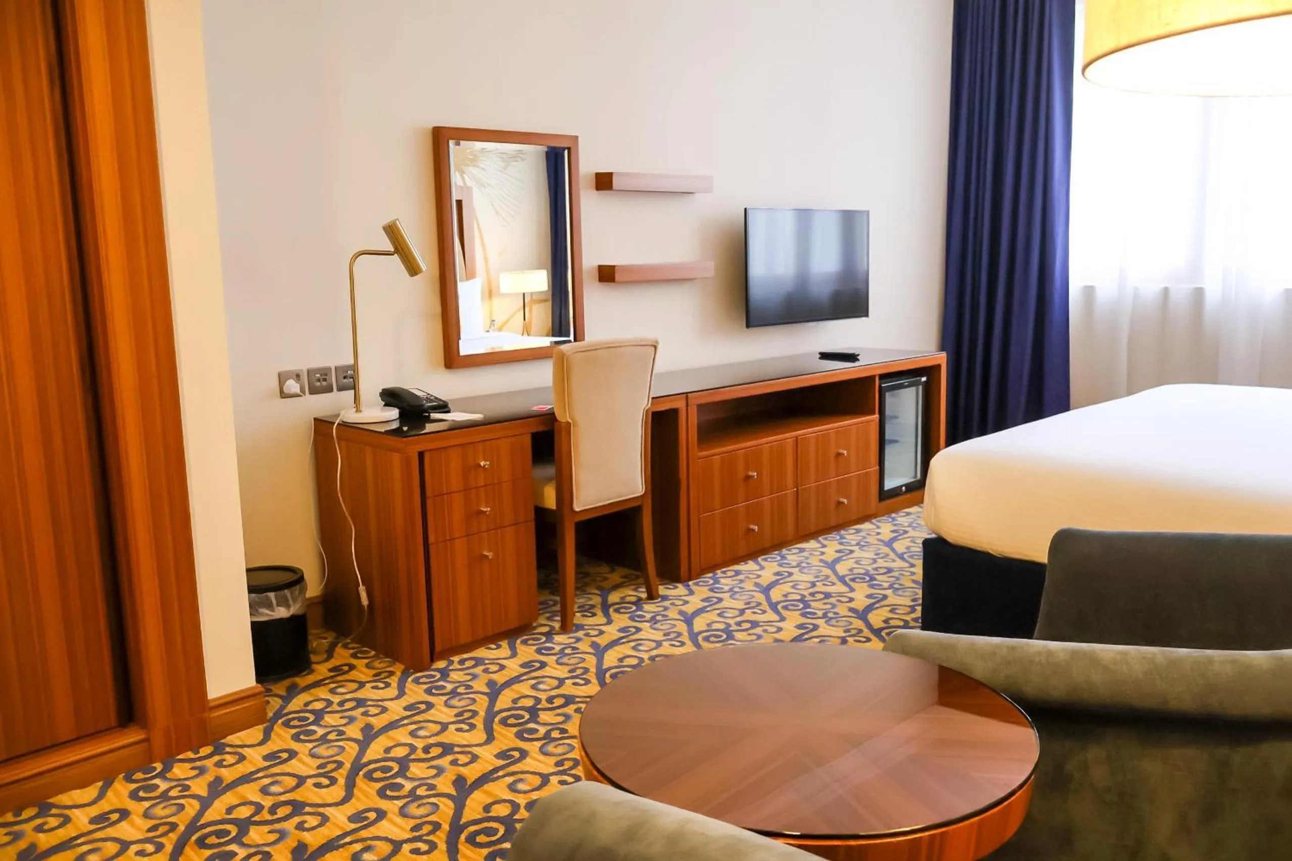 View (from property/room), Bed in City Seasons Al Hamra Hotel