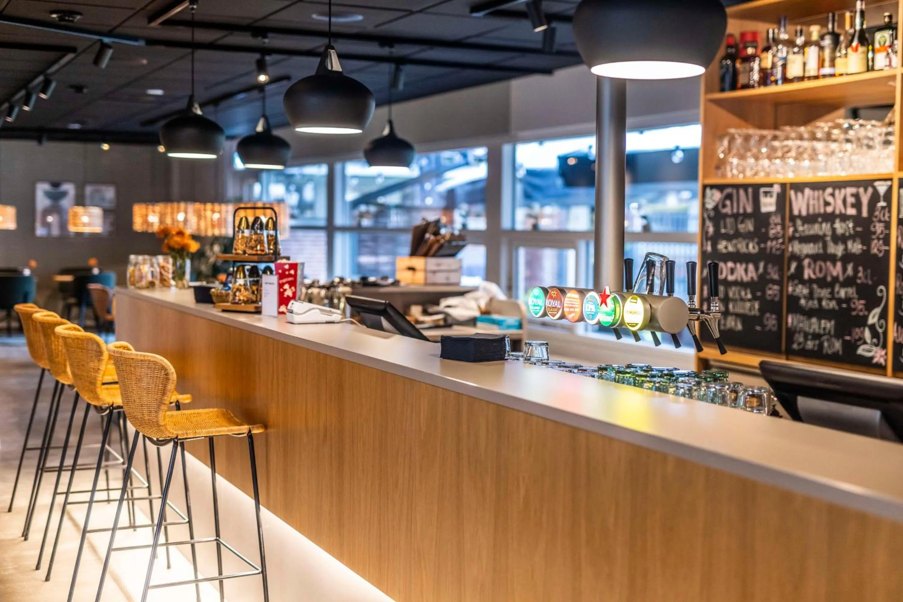 Lounge or bar in Scandic Ringsted