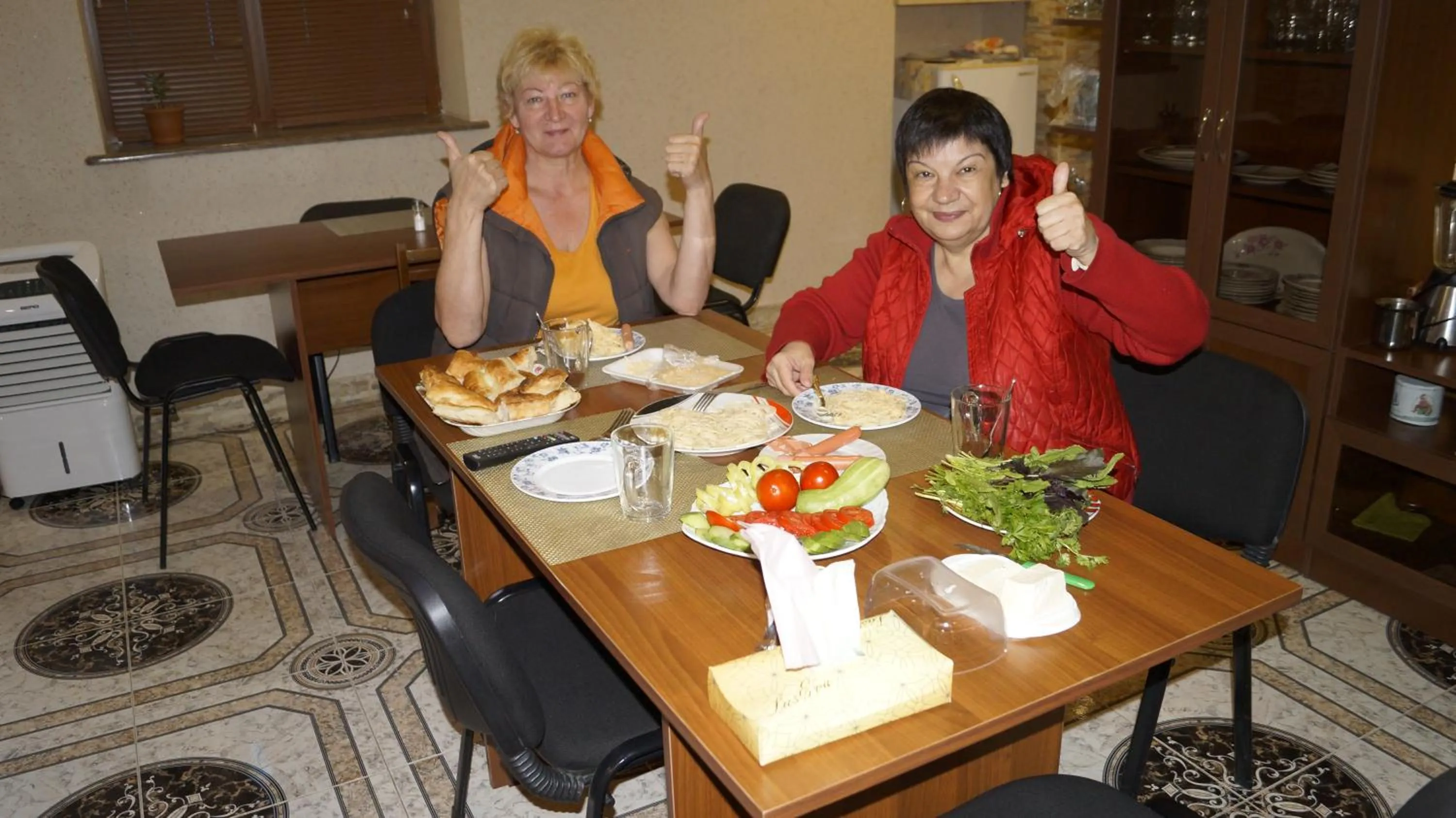 Communal kitchen in Komitas Avenue Guest House