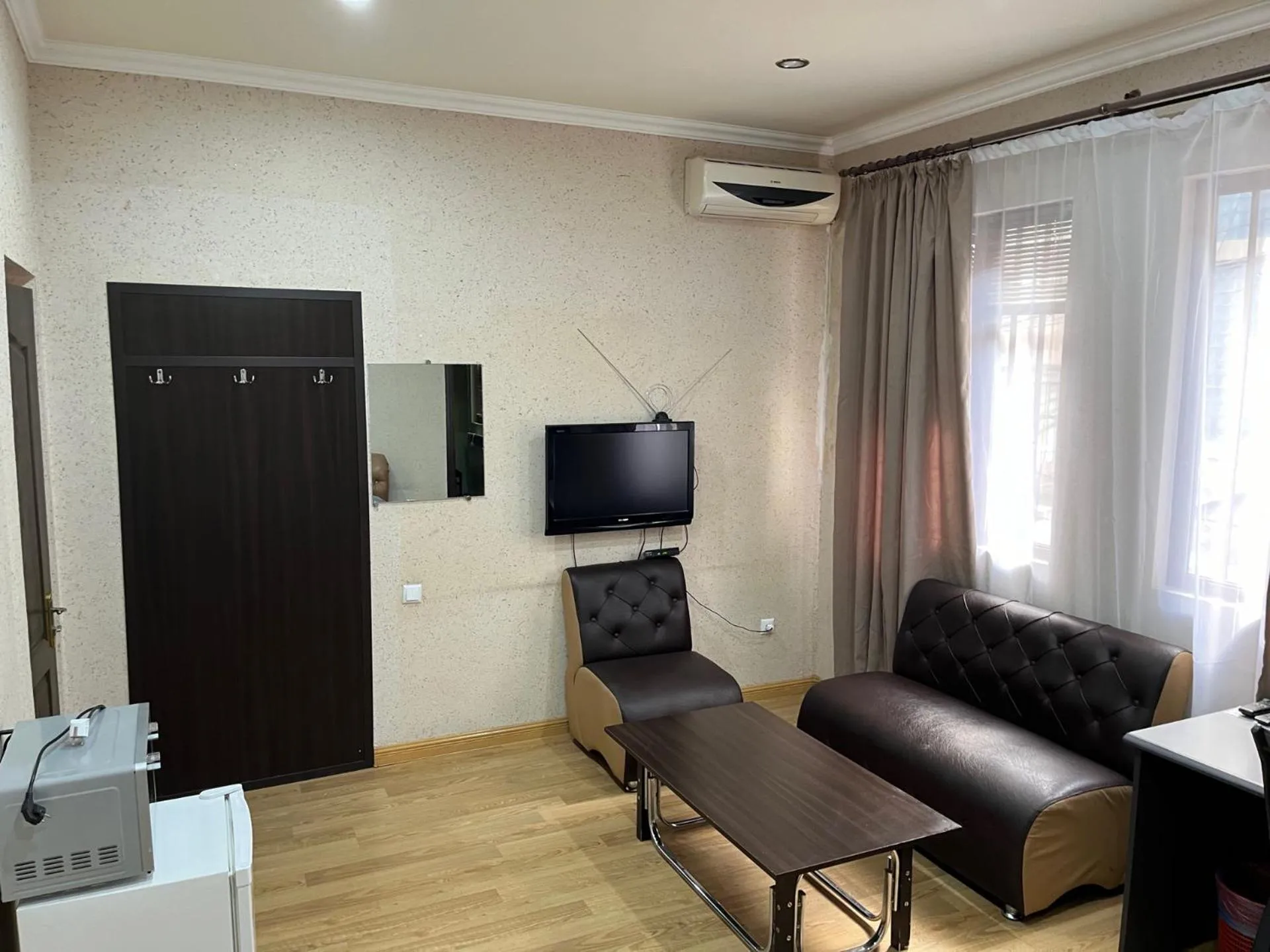 TV and multimedia in Komitas Avenue Guest House