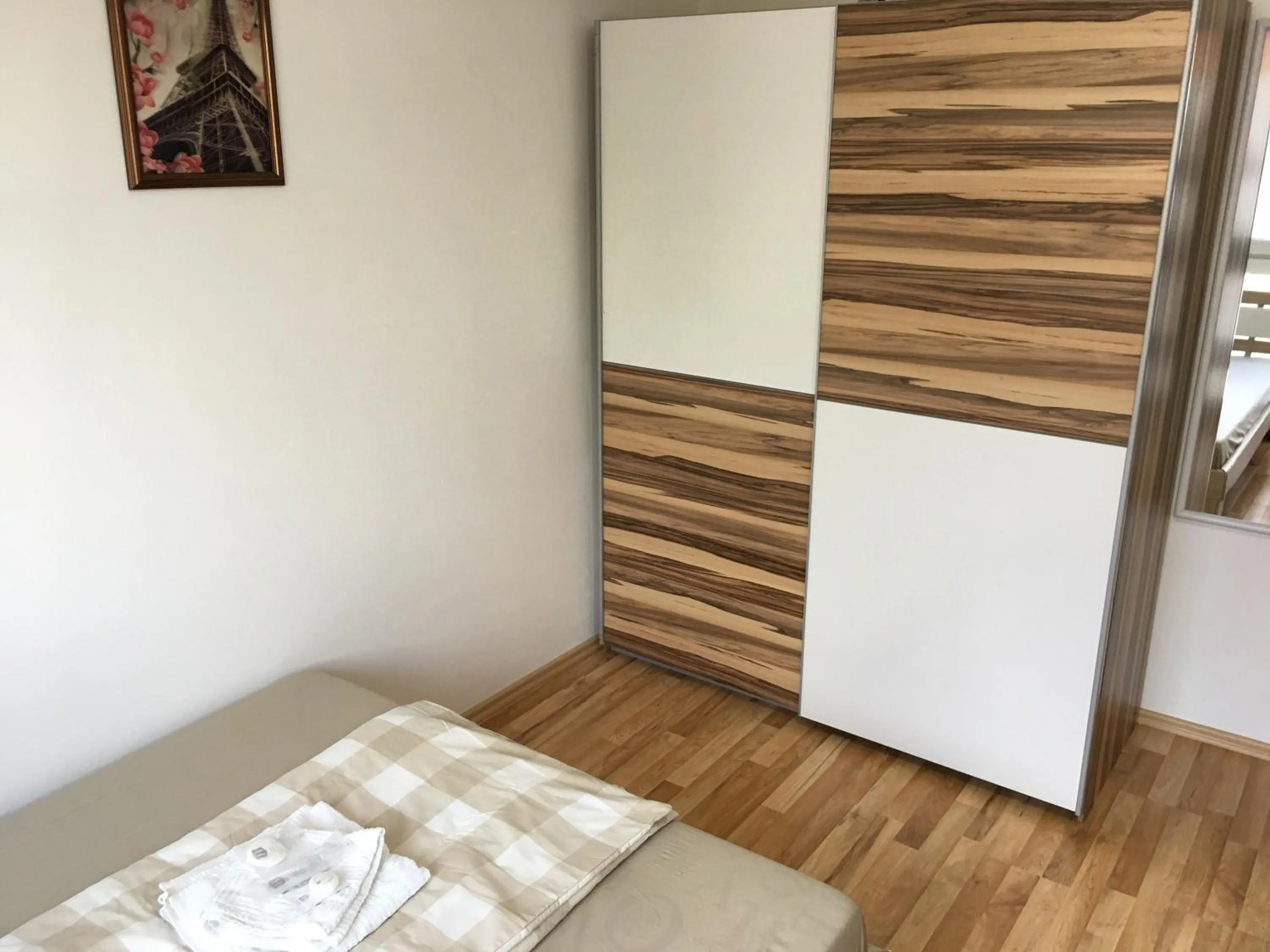 Bed in Sahara Falcon