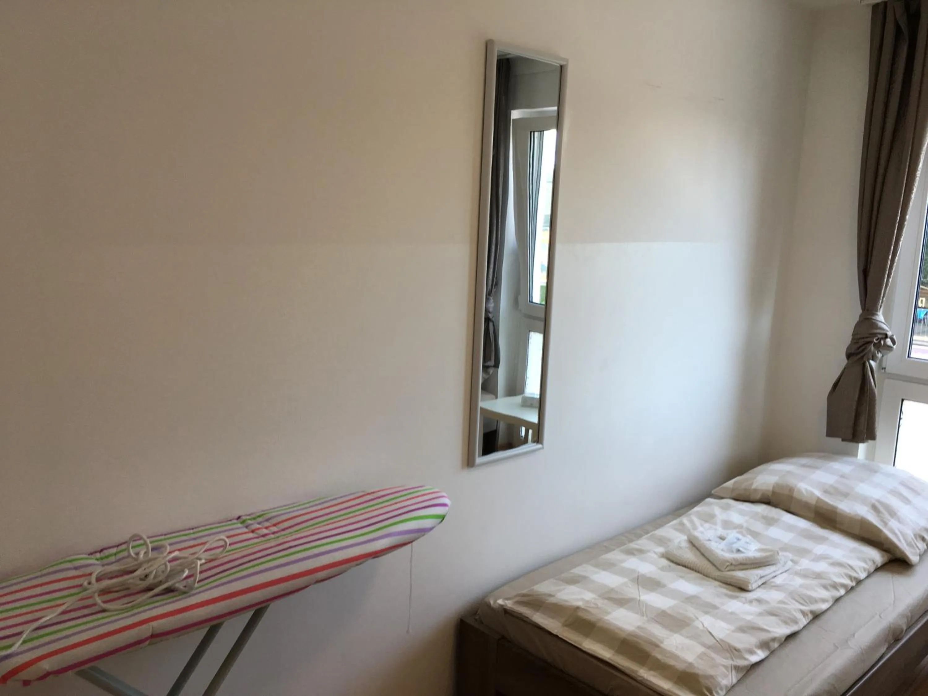 Bed in Sahara Falcon