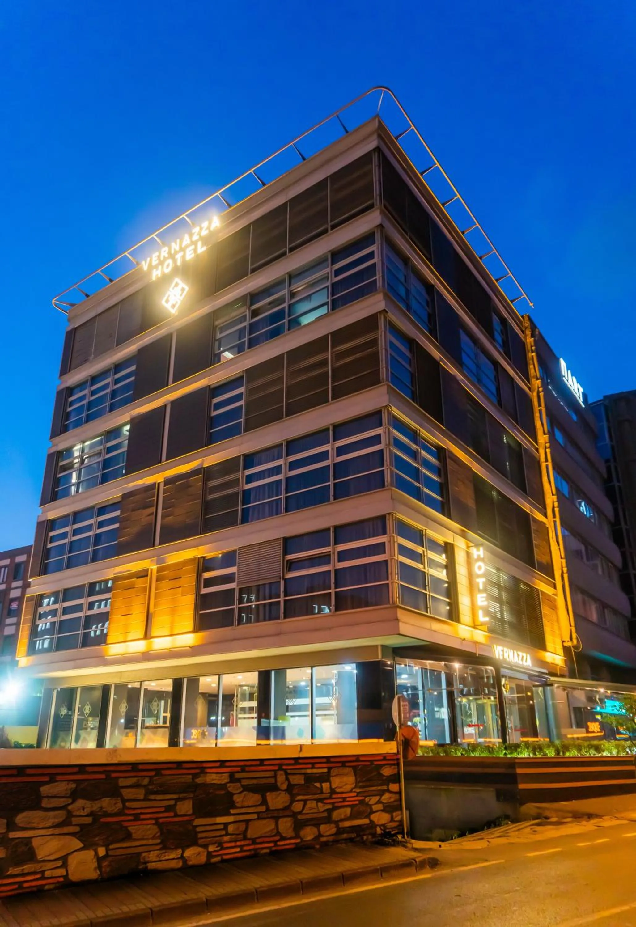 Property building in Vernazza Suites