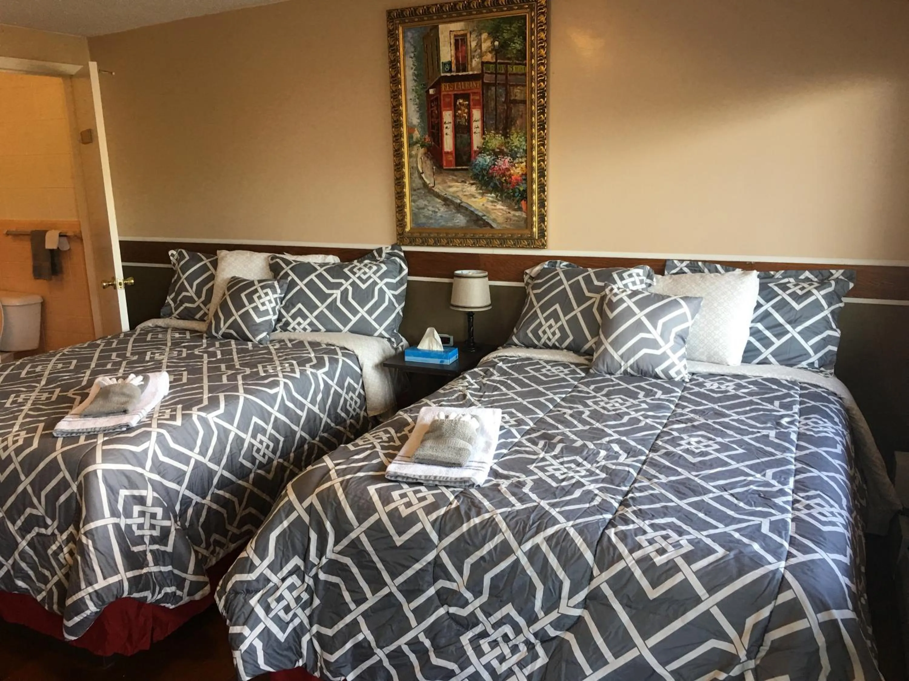 Bed in Big Bear Lodge