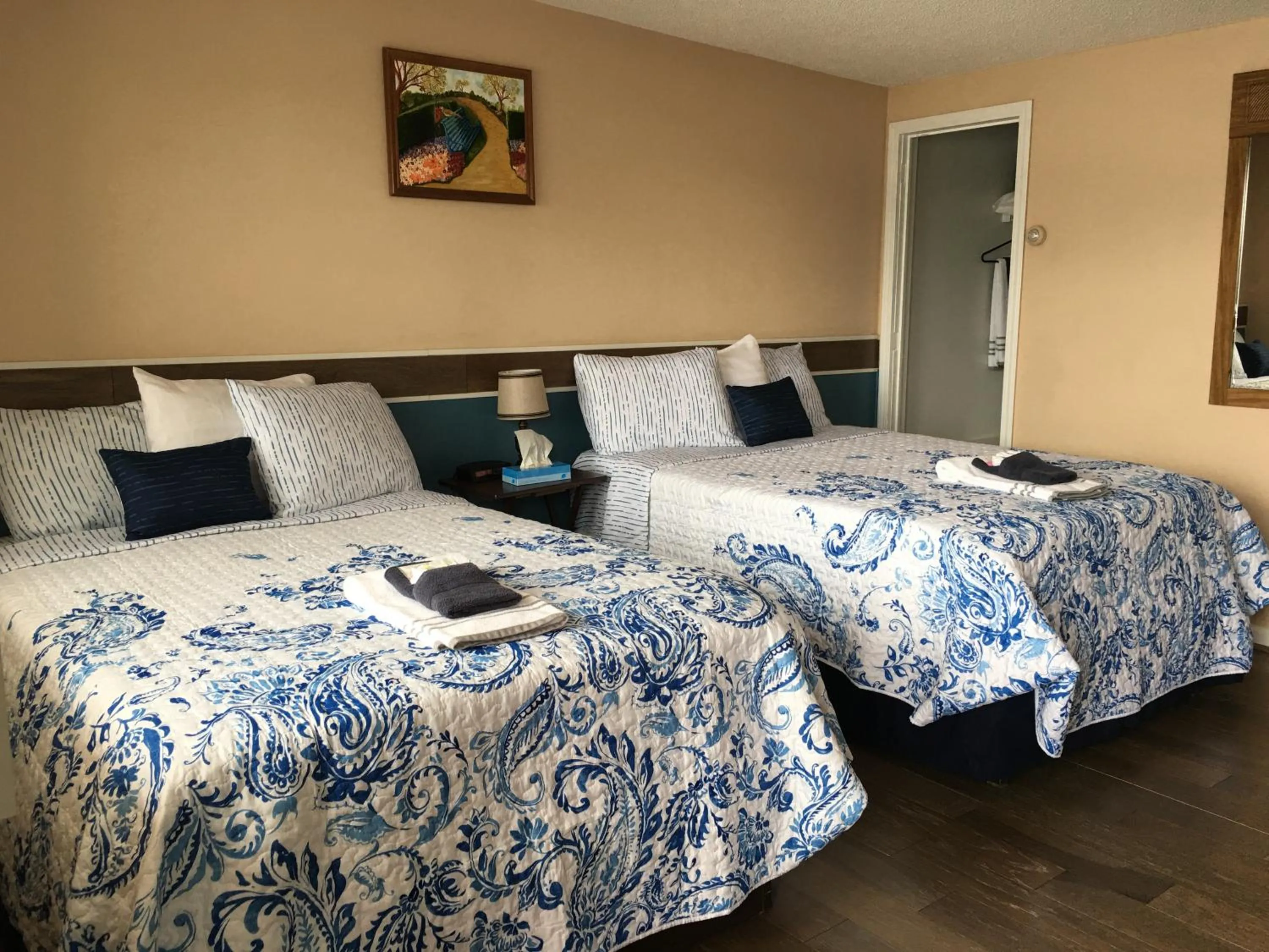 Bed in Big Bear Lodge