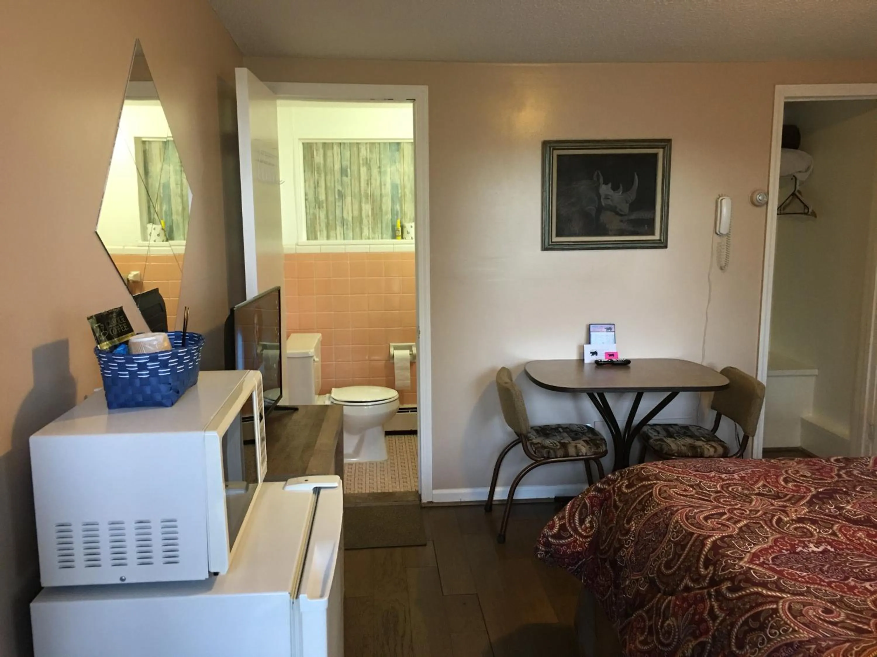 Bed in Big Bear Lodge