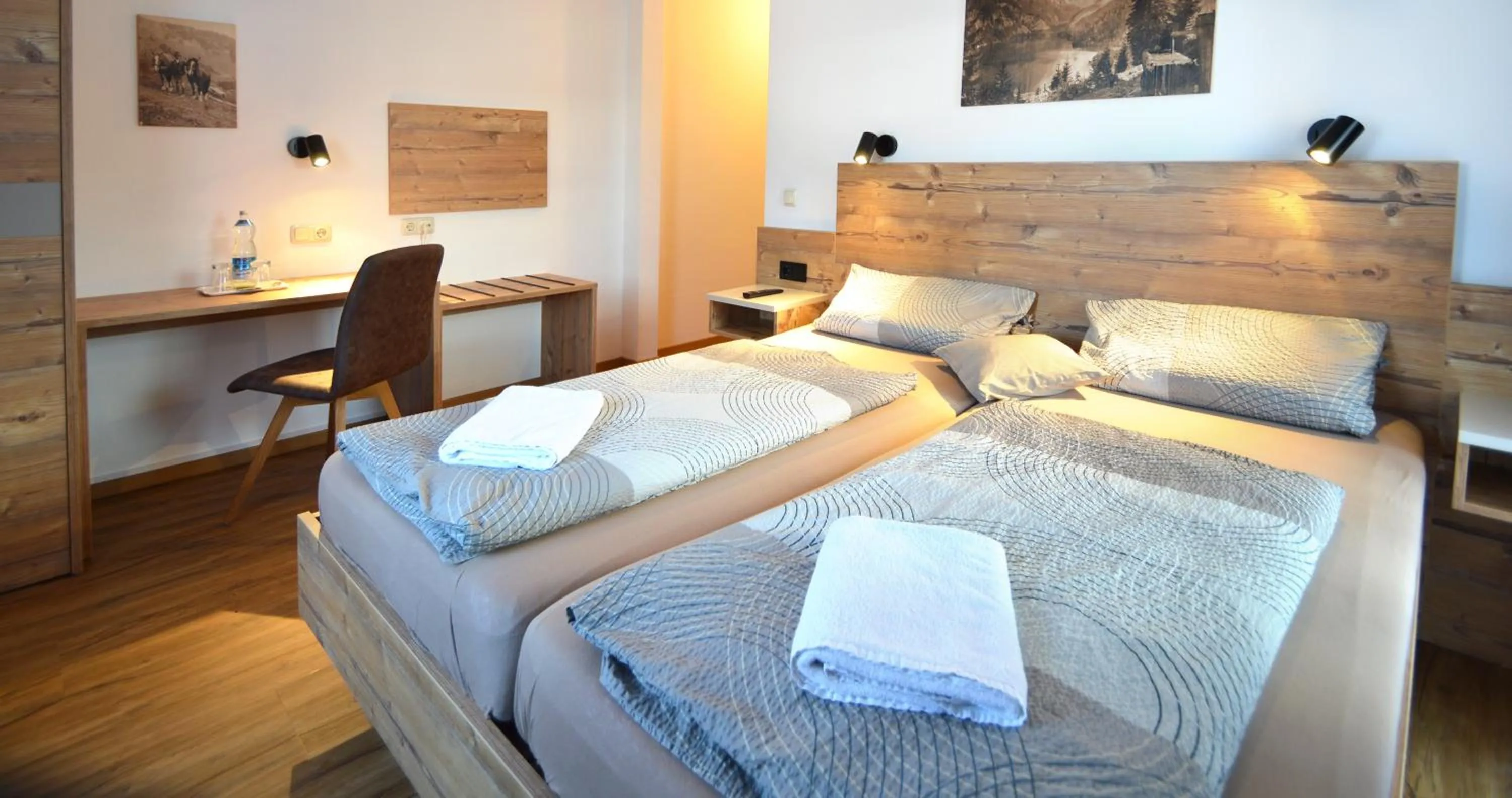 Photo of the whole room, Bed in Gasthof Hotel zur Post