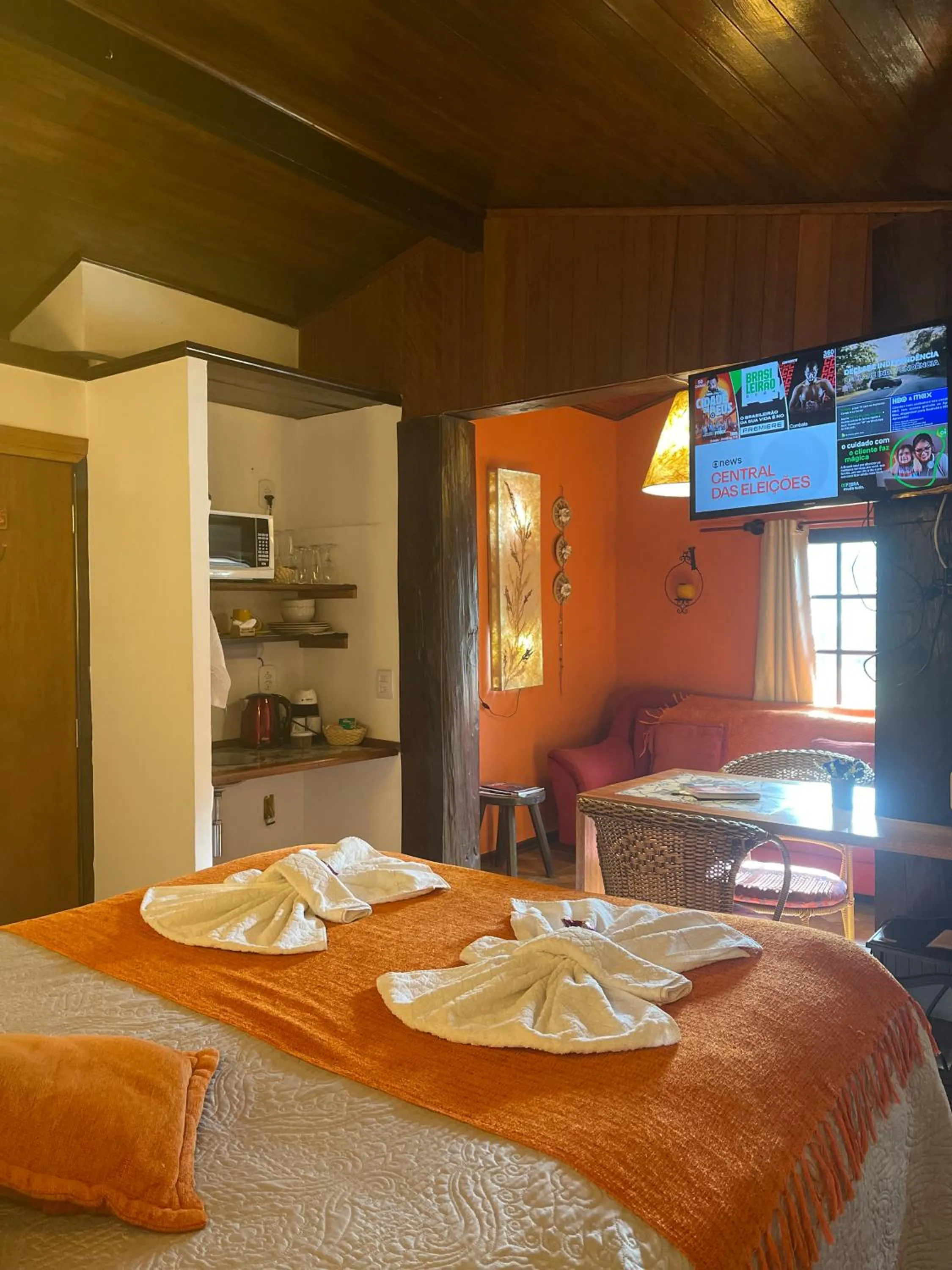 Photo of the whole room, Bed in Chalés ANECUEM